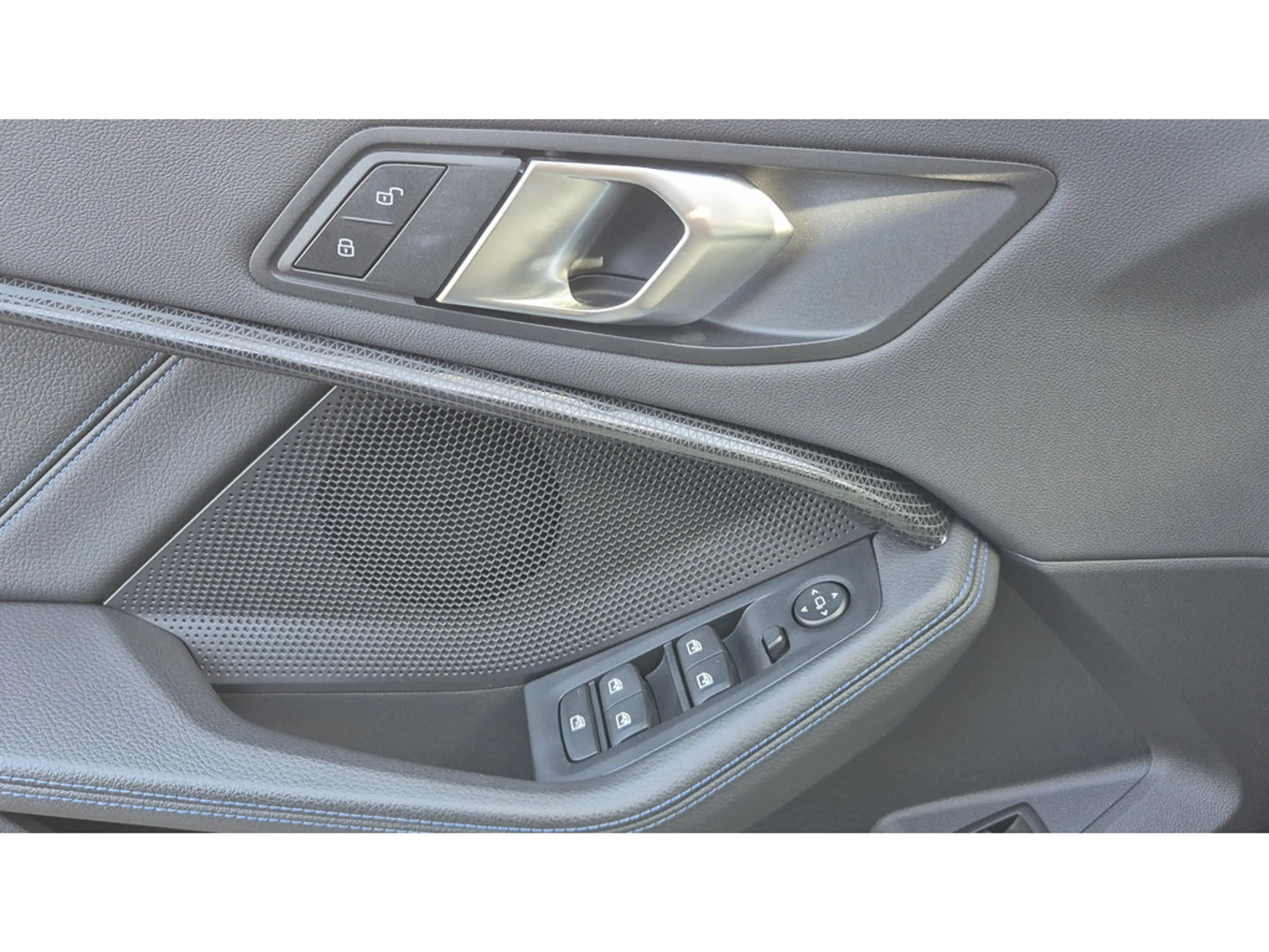BMW 118 i M-Sport KAM+LED+NAVI+SHZG — photo 12
