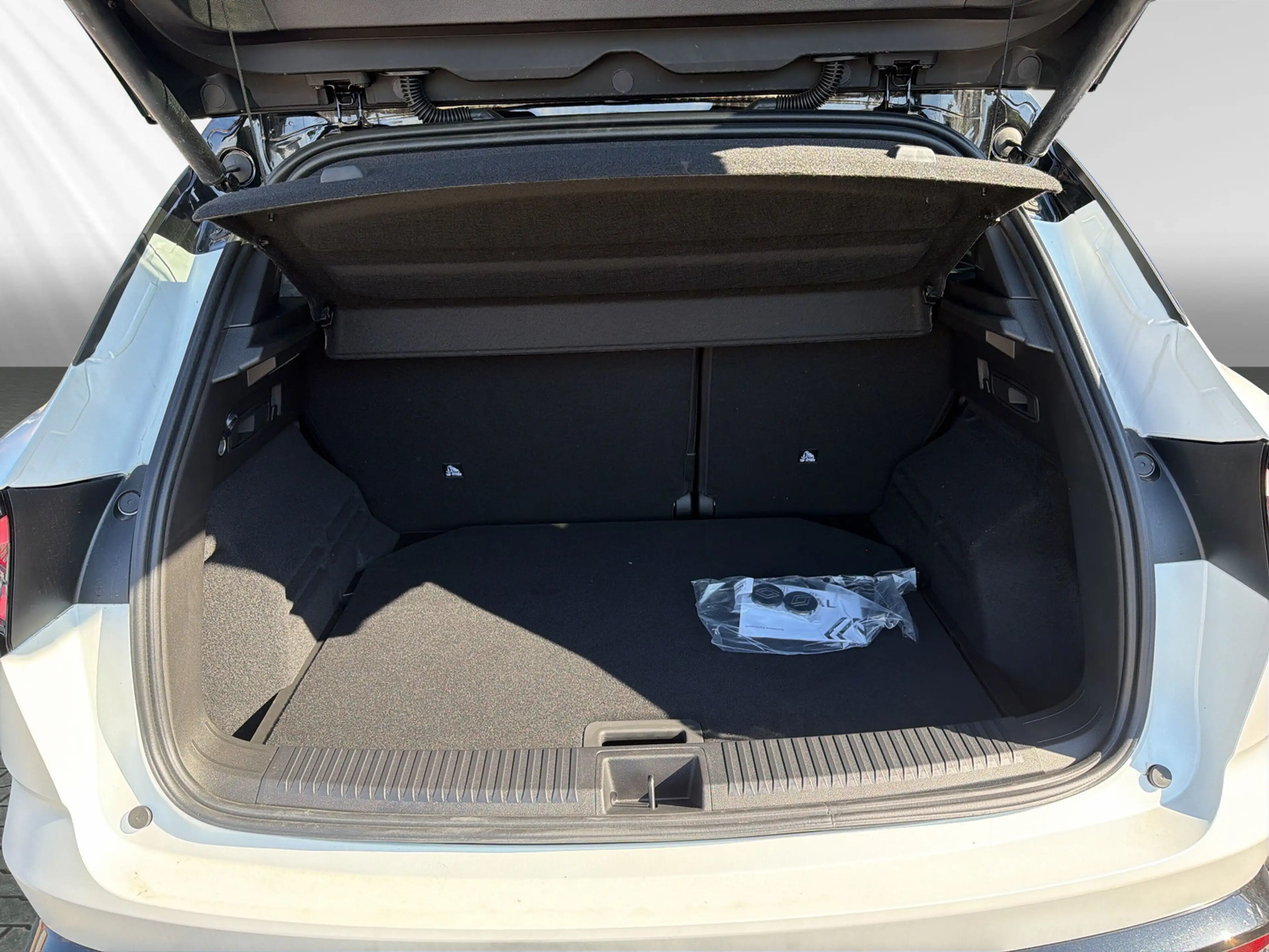 Renault Austral Esprit Alpine Mild Hybrid 150 Automatik — photo 6
