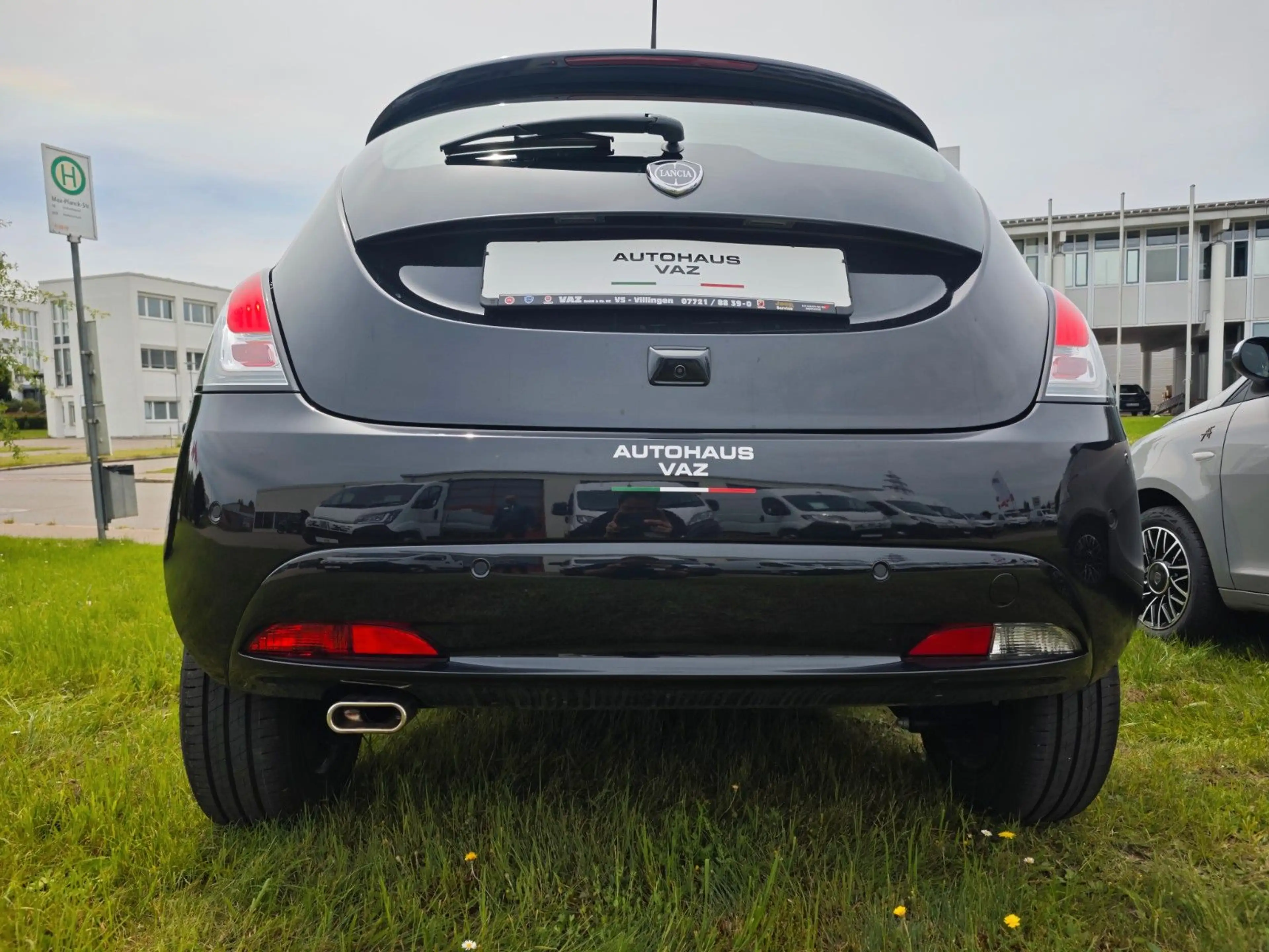 Lancia Ypsilon 1.0 Hybrid Platin, Kamera, Tempomat, Alu — photo 4