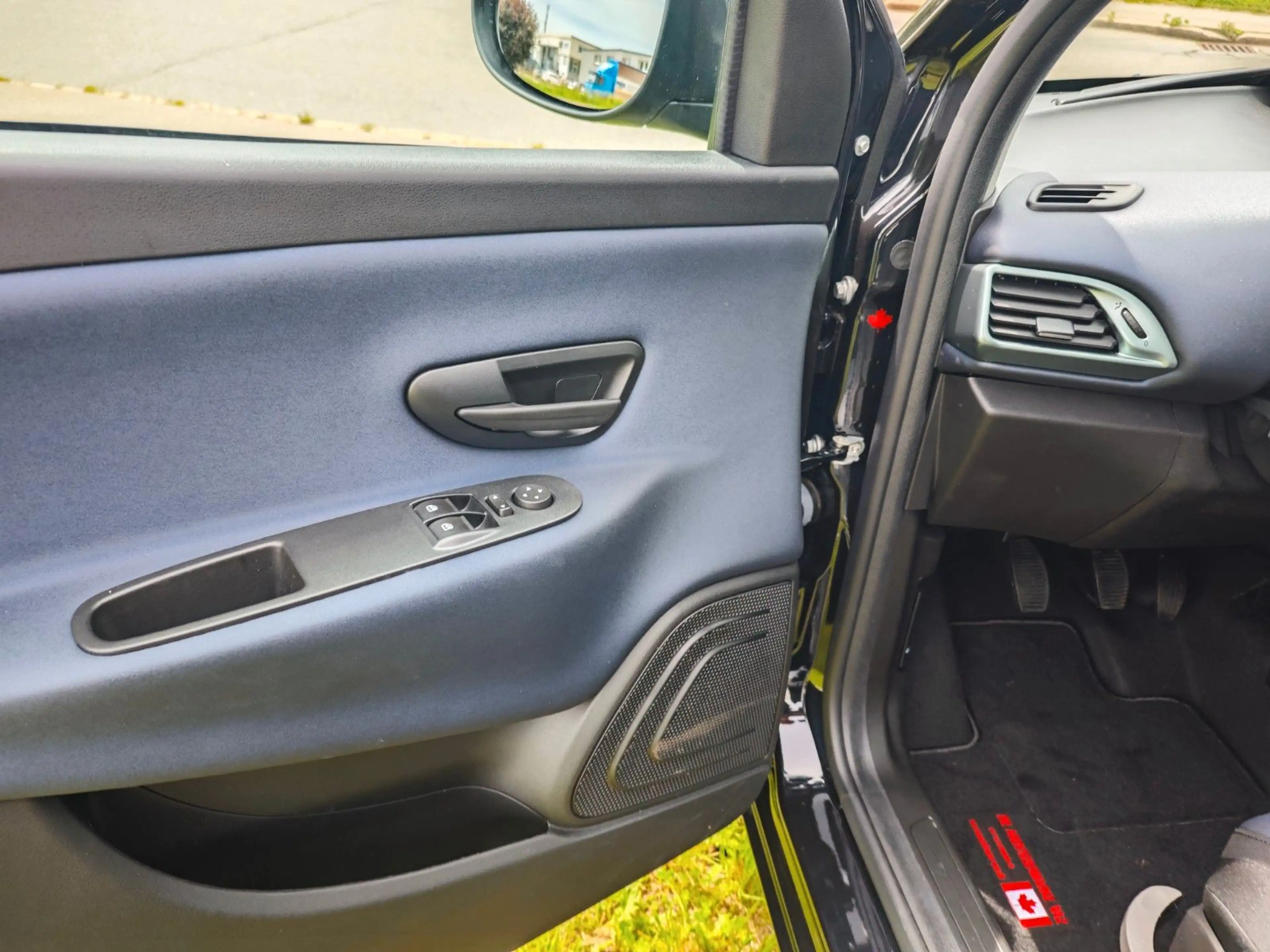 Lancia Ypsilon 1.0 Hybrid Platin, Kamera, Tempomat, Alu — photo 13
