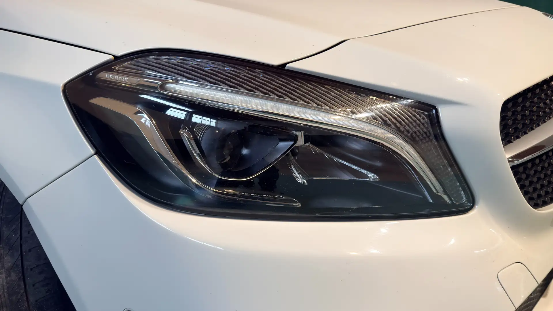 Mercedes-Benz A 180 Classe A - W176 d Sport Next auto Weiß - 2