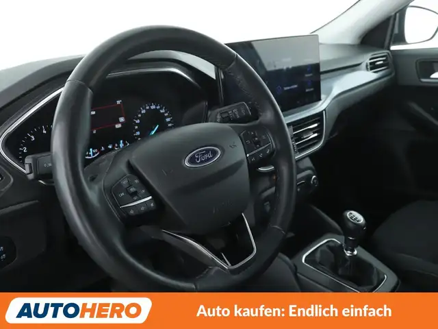 Ford Focus view 11