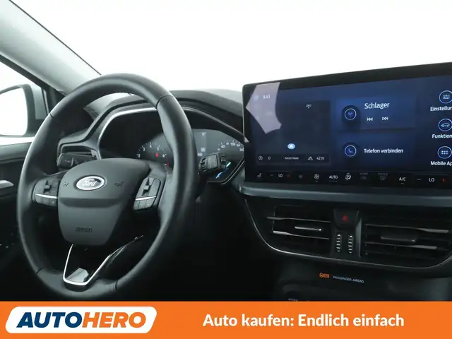 Ford Focus view 13