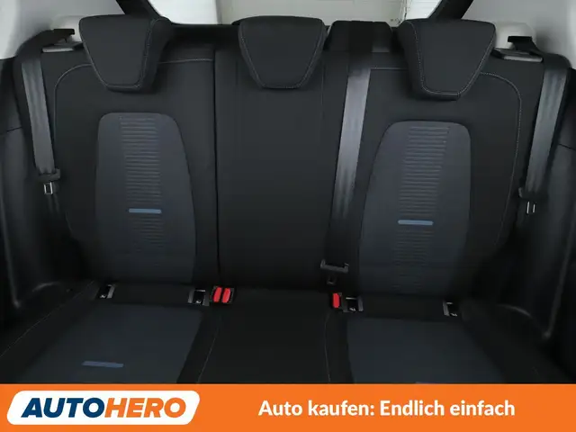Ford Focus view 15