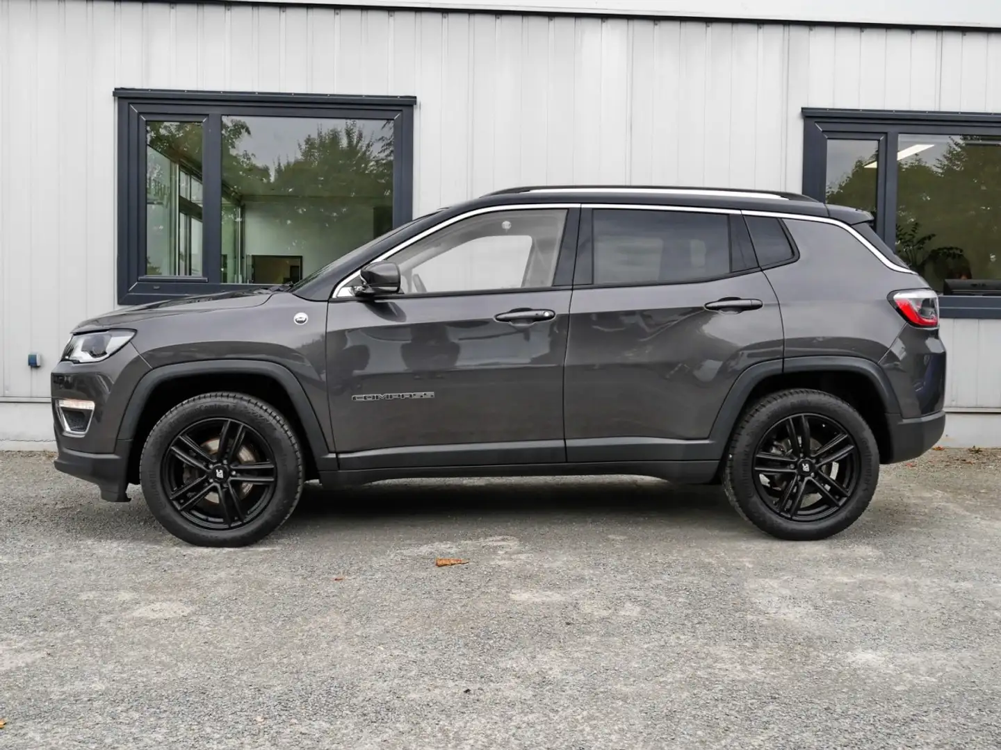 Jeep Compass Limited 2.0 MultiJet Aut.+Navi+ParkPilot Klima Gris - 2