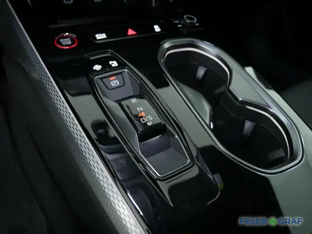 Audi A6 view 9