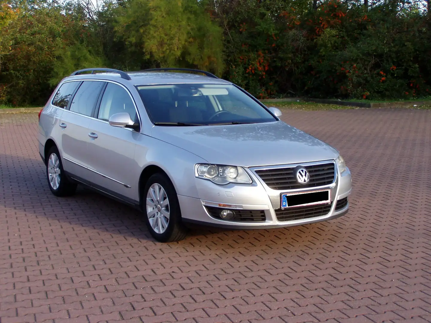 Volkswagen Passat Variant 2.0 TDI DPF Comfortline# Navi # 2. Hand+Checkheft Серебристый - 1