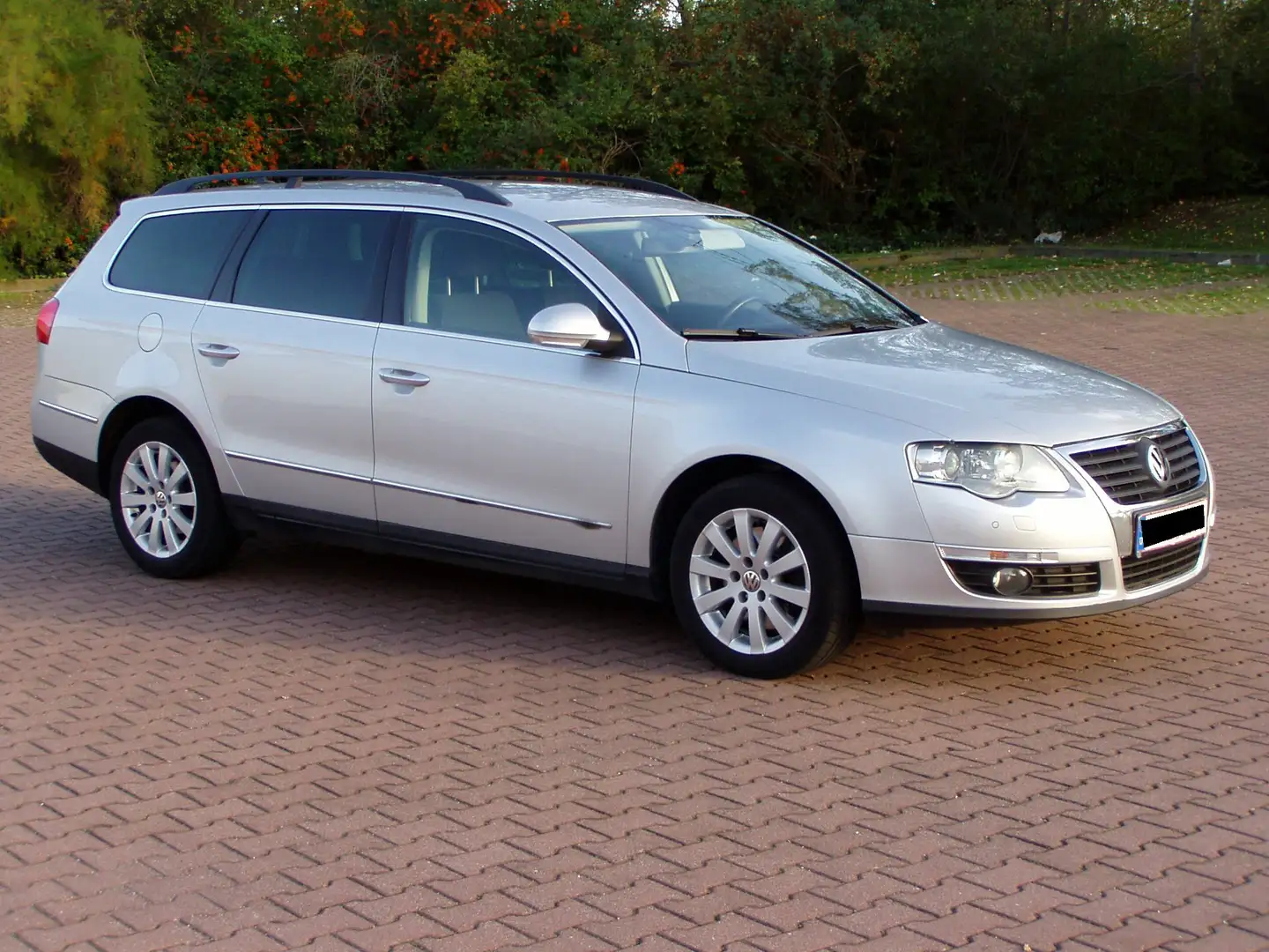 Volkswagen Passat Variant 2.0 TDI DPF Comfortline# Navi # 2. Hand+Checkheft Серебристый - 2