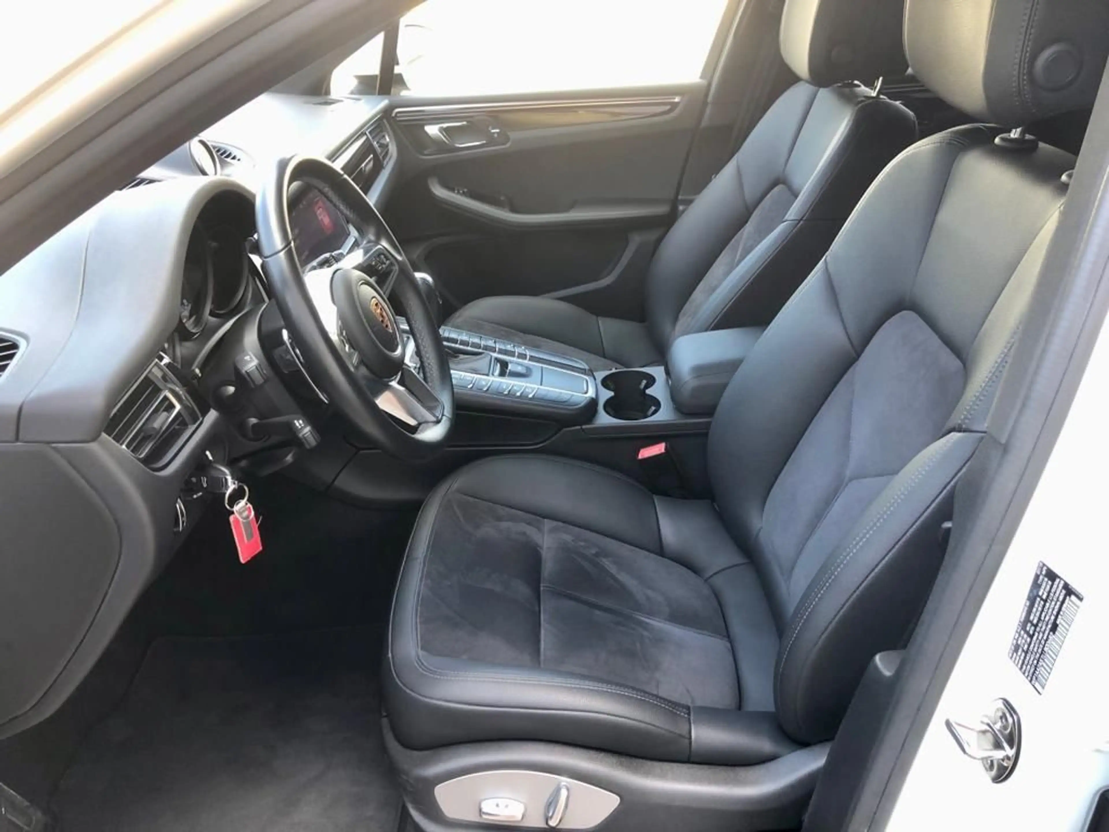 Porsche Macan 2,0 Facelift Chrono Spurhalte LED — photo 12