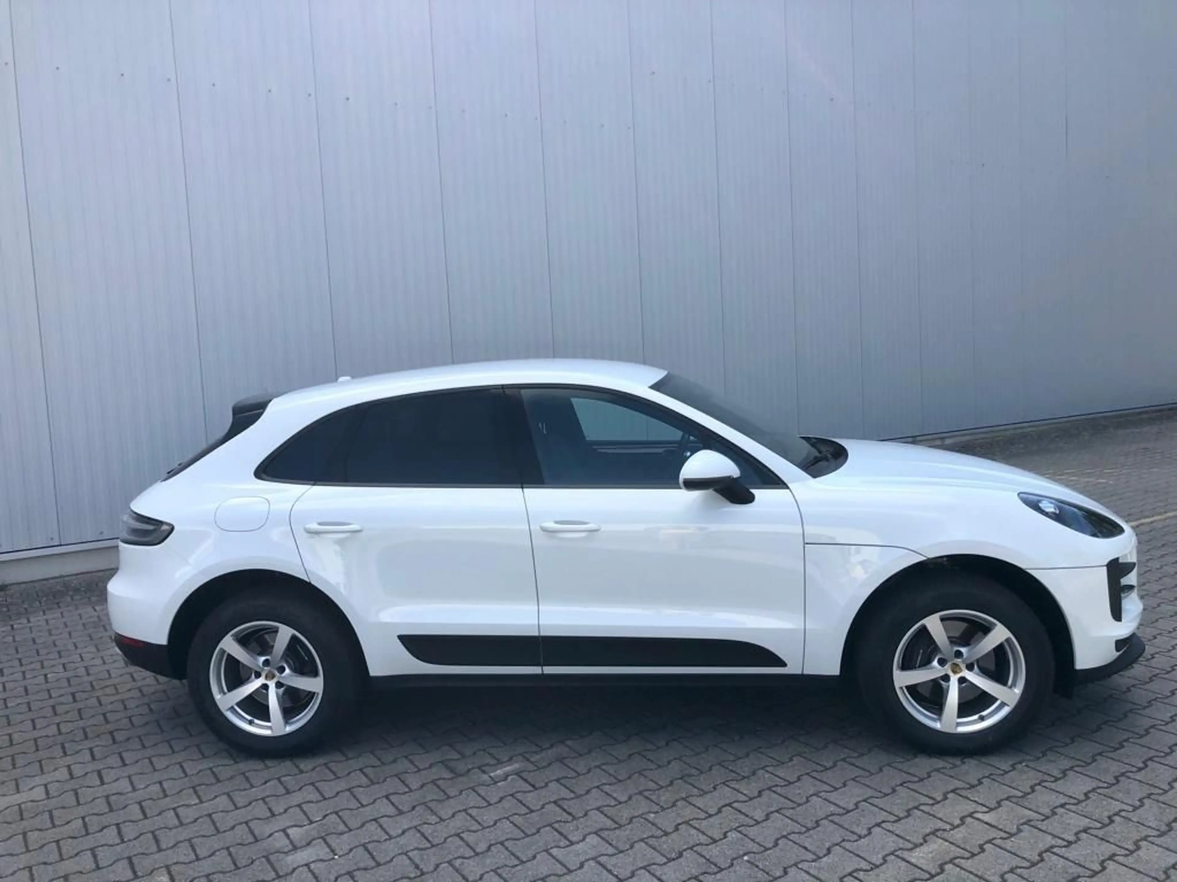 Porsche Macan 2,0 Facelift Chrono Spurhalte LED — photo 6