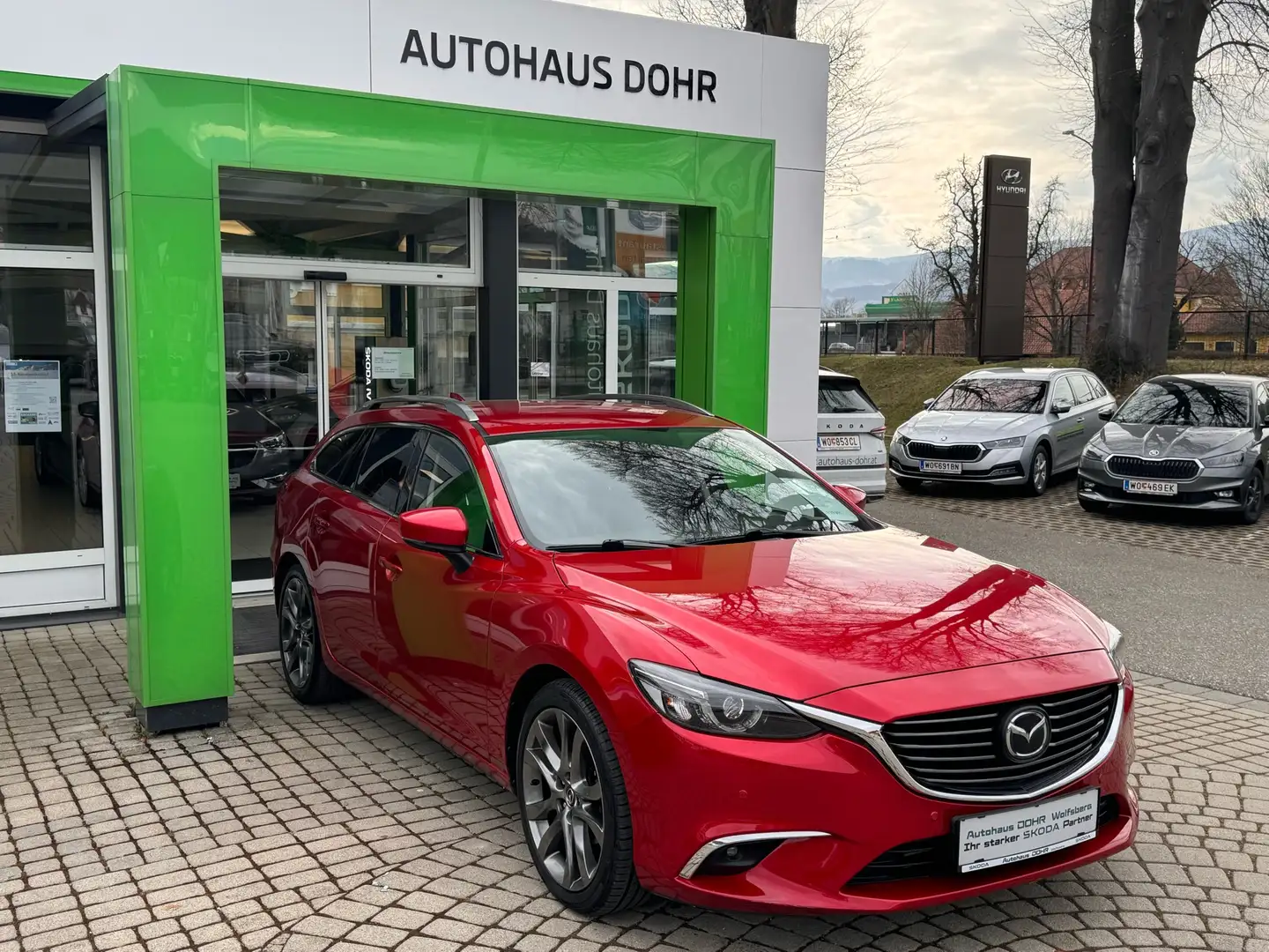 Mazda 6 Revolution Top AWD Aut. Rouge - 1