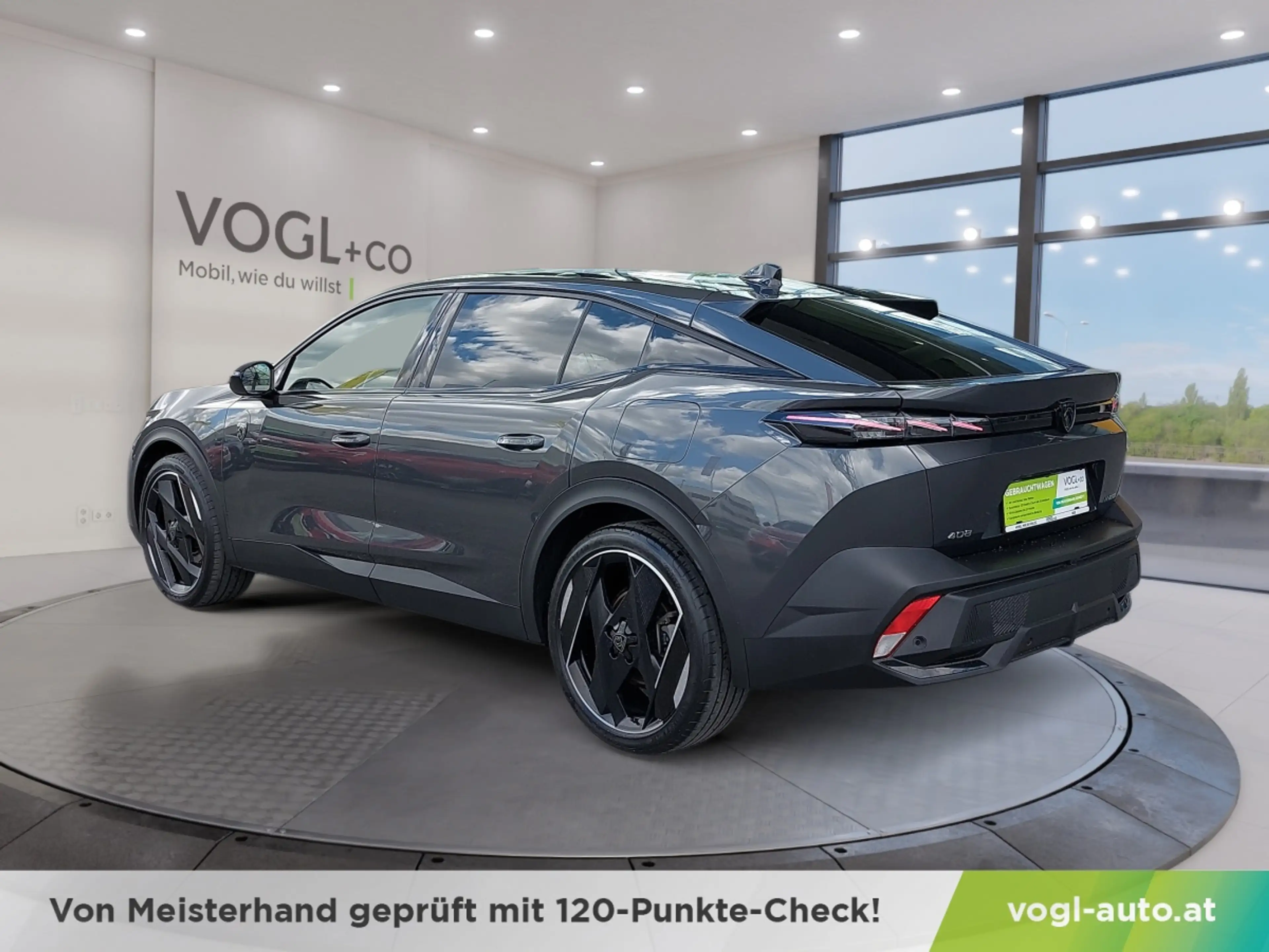 Peugeot 408 Hybrid PHEV 225 e-EAT8 GT — photo 3