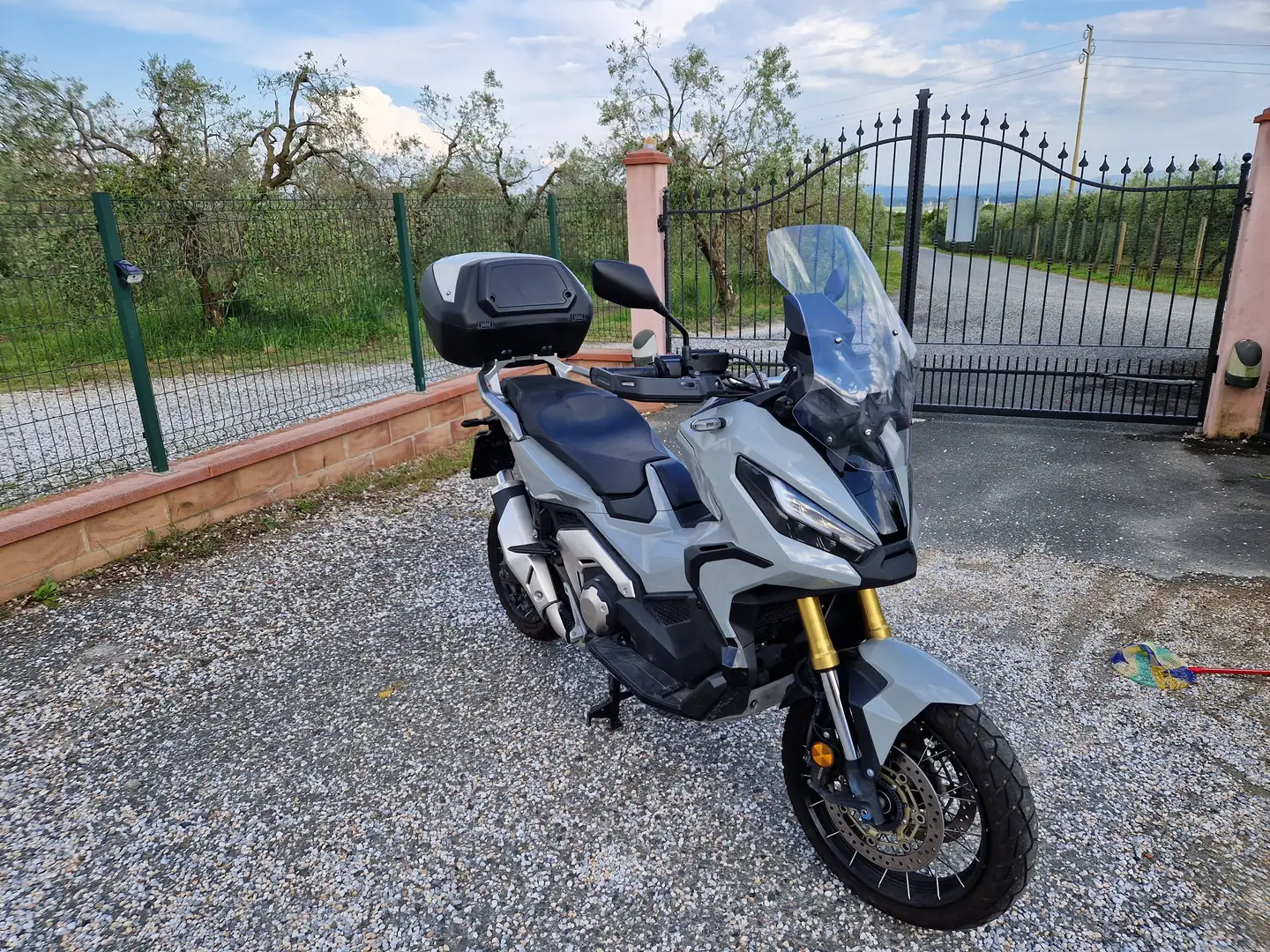Honda X-ADV Gri - 1