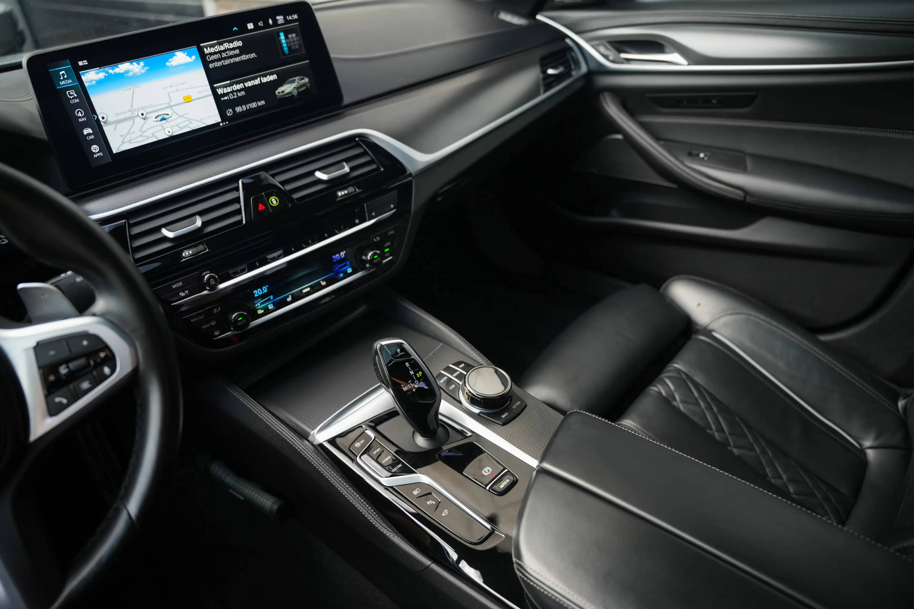 BMW 545 5-serie 545e xDrive Business Edition Plus M-Sport — photo 27