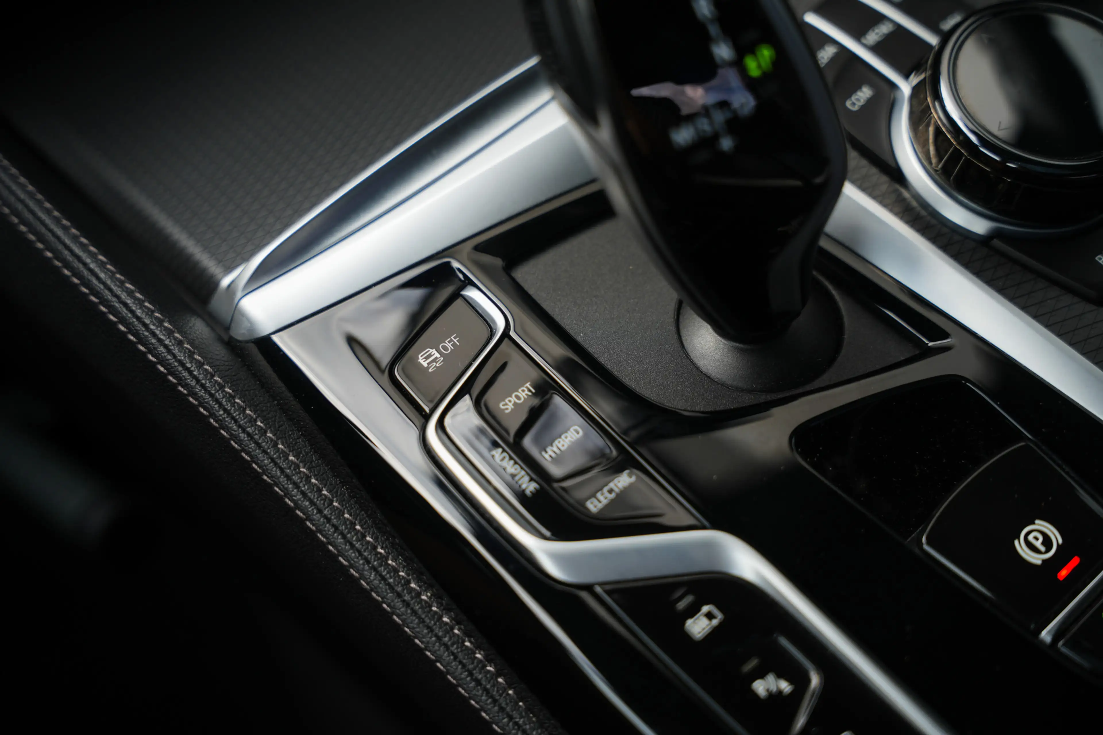 BMW 545 5-serie 545e xDrive Business Edition Plus M-Sport — photo 29