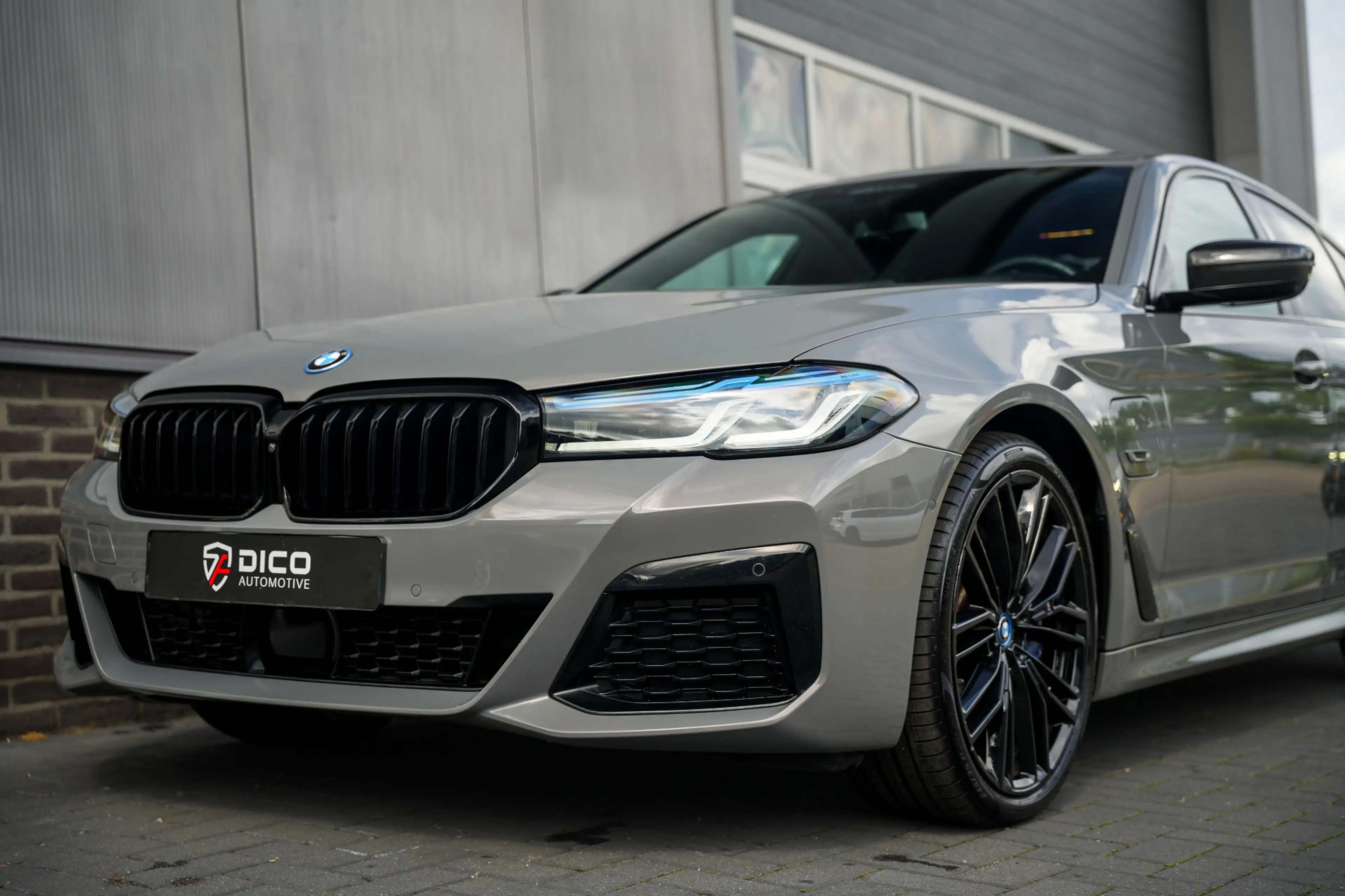 BMW 545 5-serie 545e xDrive Business Edition Plus M-Sport — photo 9