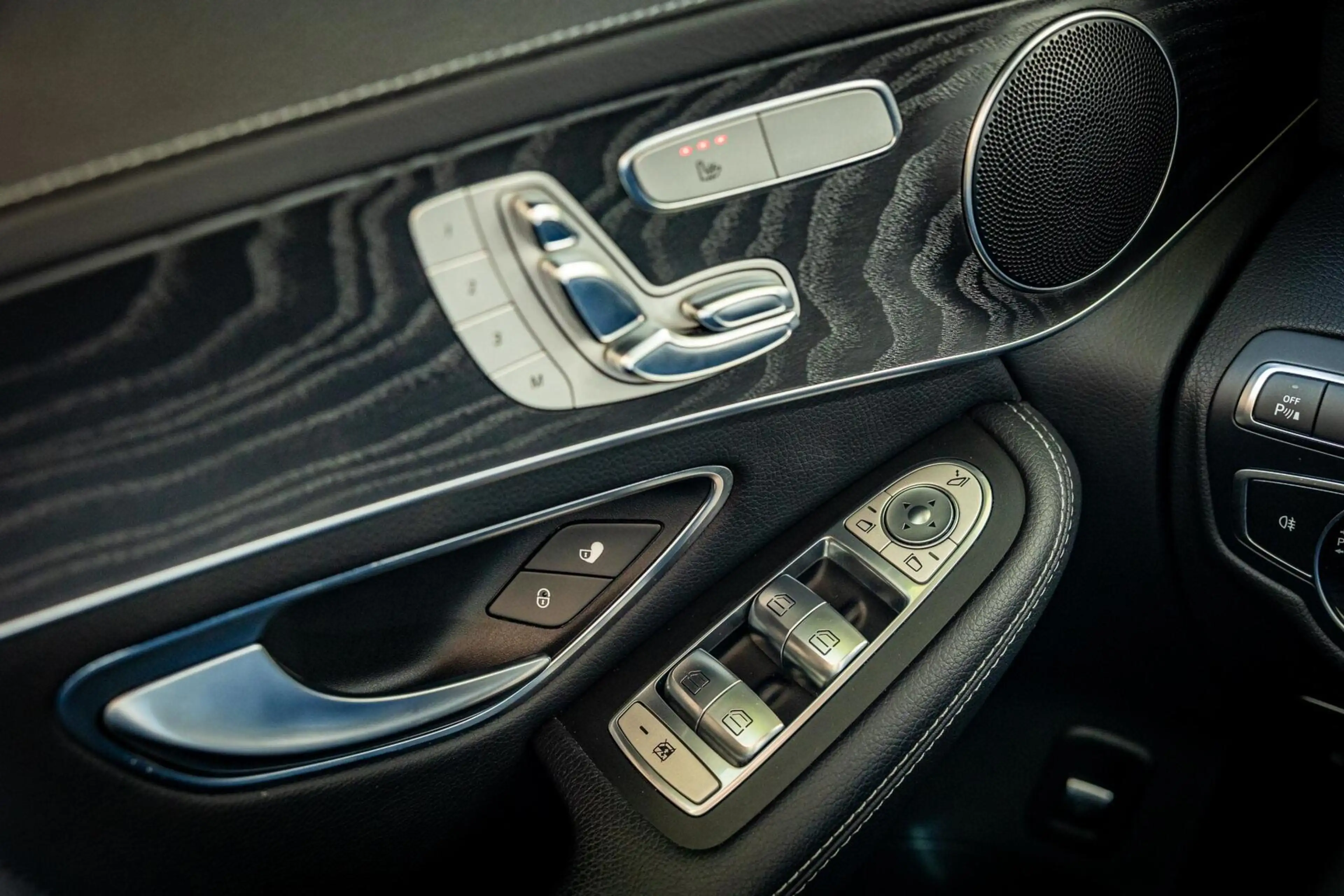 Mercedes-Benz GLC 350 350e 4MATIC Prestige |Dealer onderhouden — photo 34