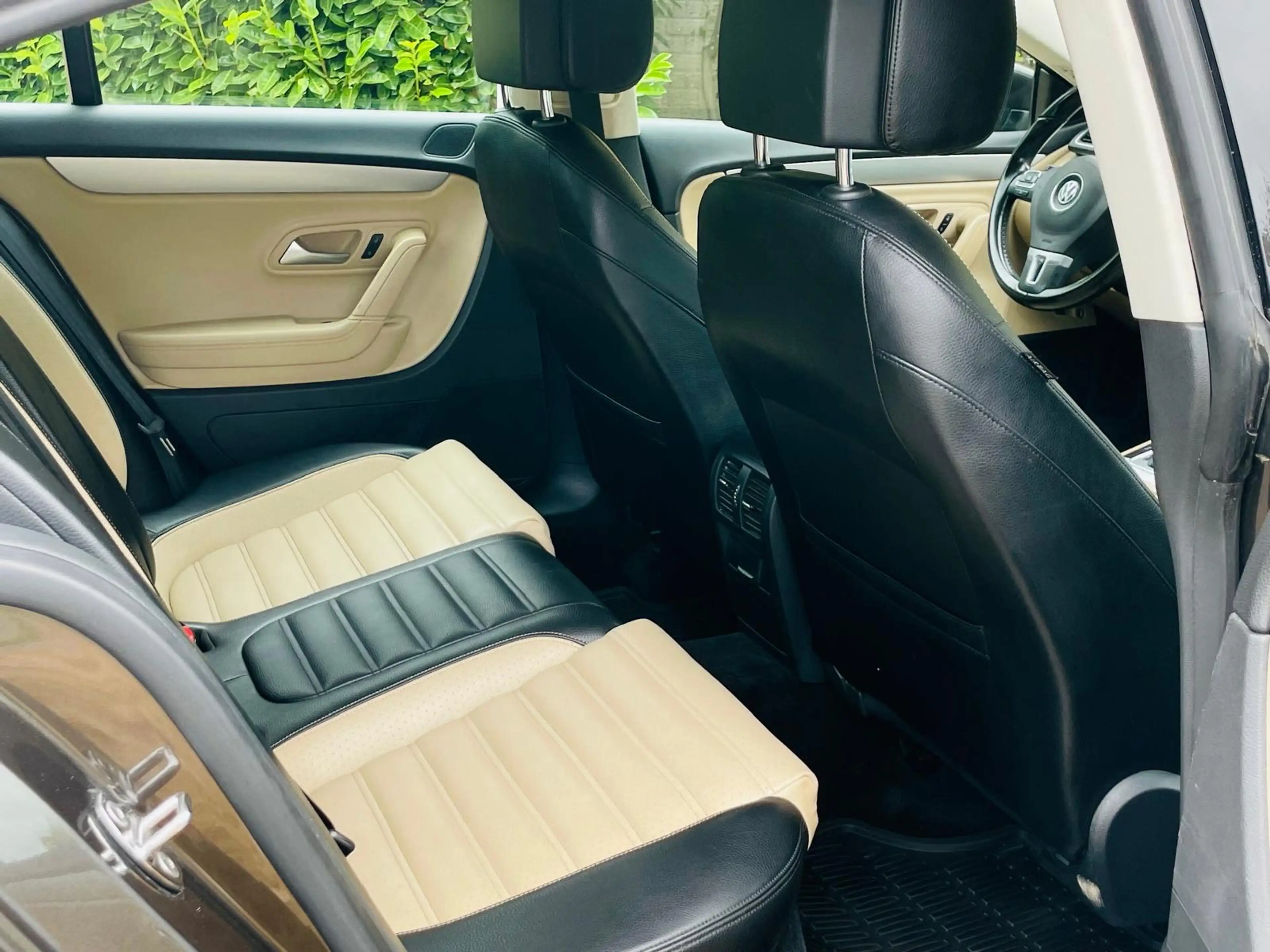 Volkswagen CC 2.0 TSI/Automaat /Leer/Stoelverwarm — photo 13