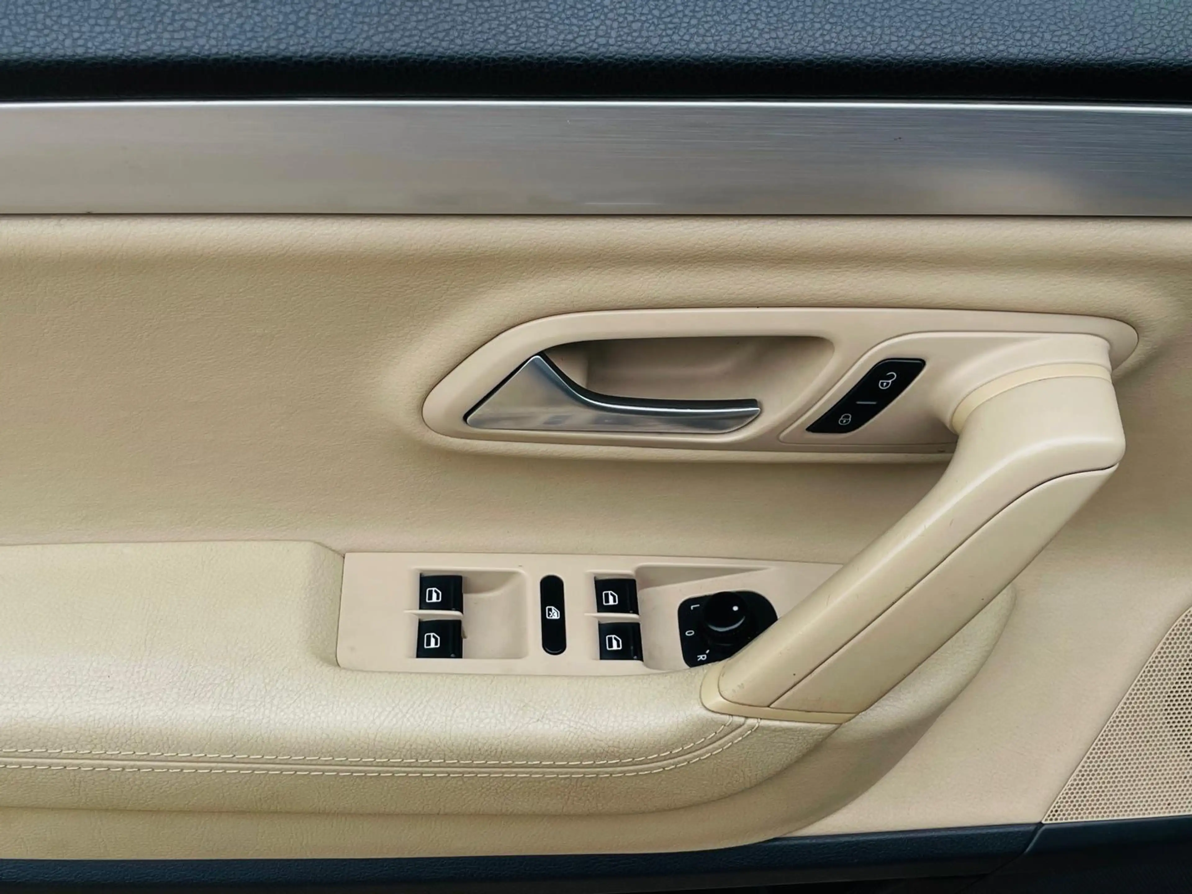Volkswagen CC 2.0 TSI/Automaat /Leer/Stoelverwarm — photo 15