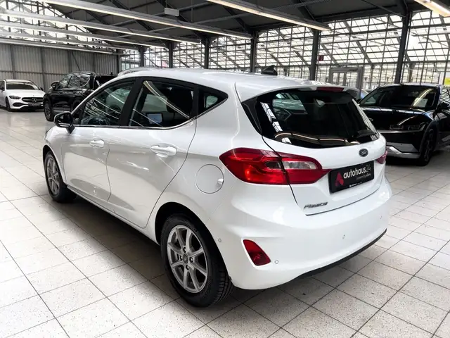 Ford Fiesta view 4