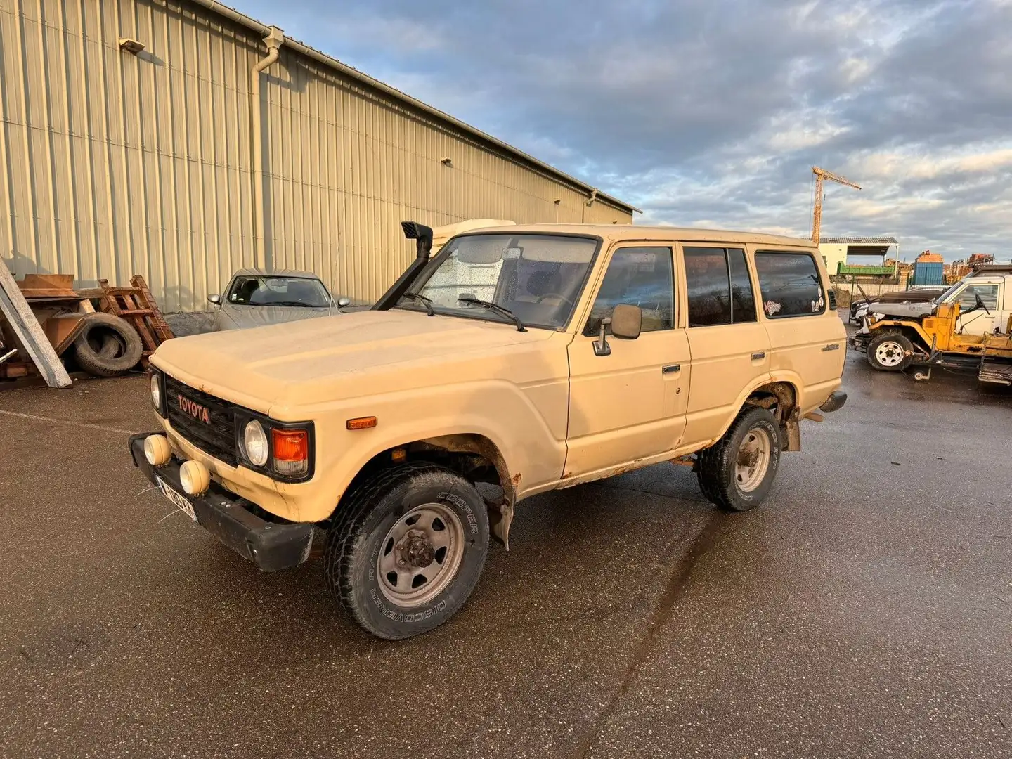 Toyota Land Cruiser HJ 61 mit original Sperren - 1