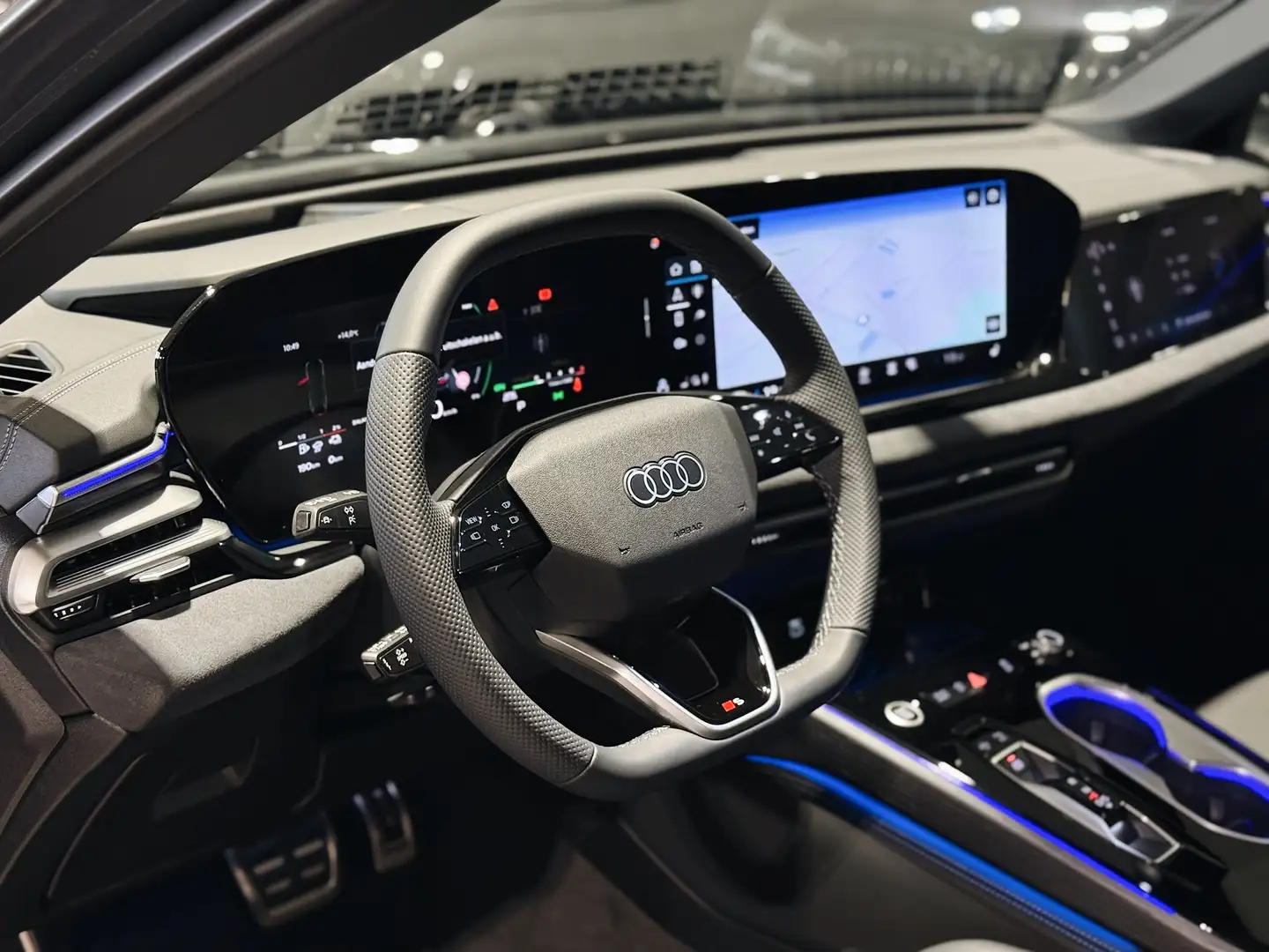 Audi A6 Avant e-Hybrid Quattro S-Line Daytonagrey - NIEUW Grijs - 2