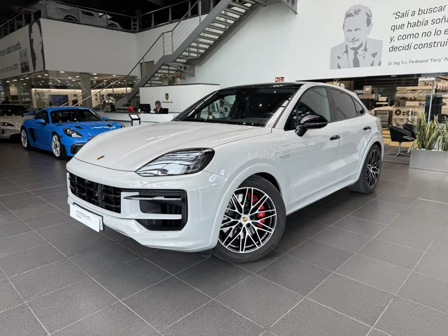 Porsche Cayenne Coupé E-Hybrid S Aut. Beige - 1