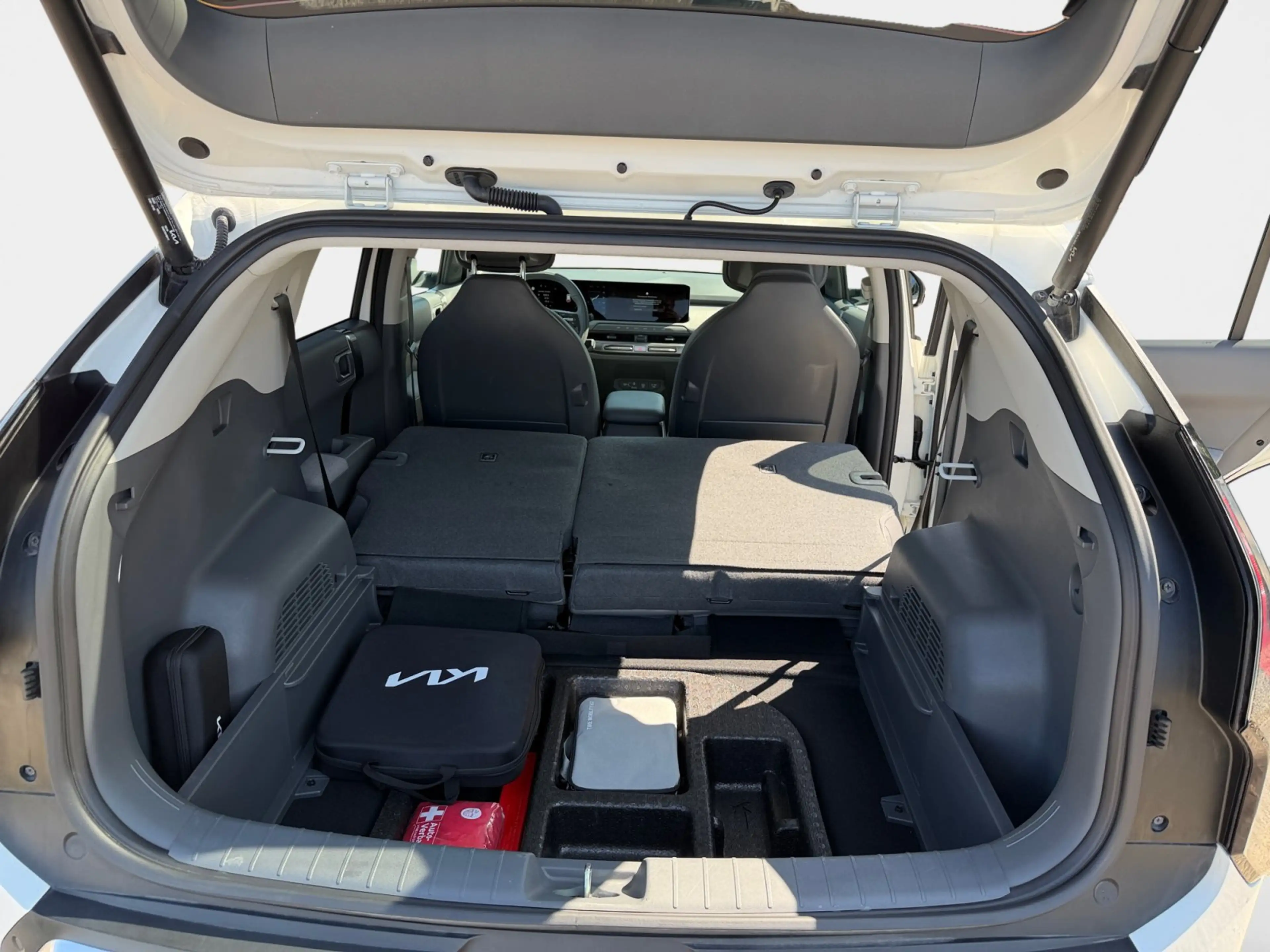 Kia EV3 81,4kWh Air +September+MY26+Kamera+ACC+SHZ+WP — photo 12