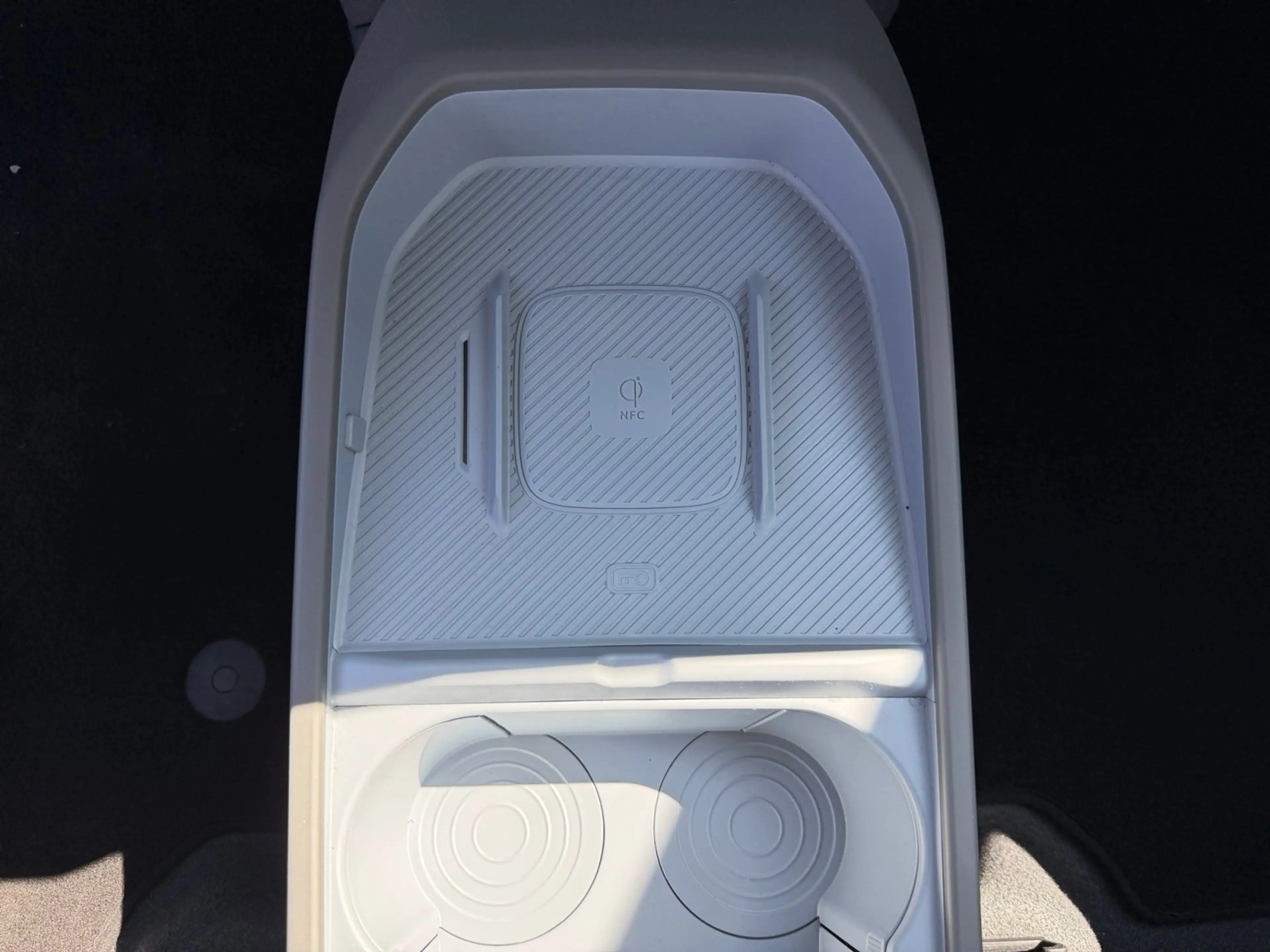 Kia EV3 81,4kWh Air +September+MY26+Kamera+ACC+SHZ+WP — photo 19