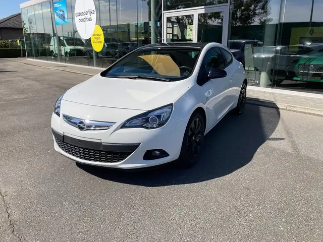 Opel Astra view 3