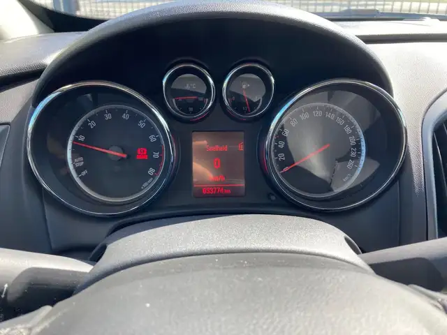 Opel Astra view 13