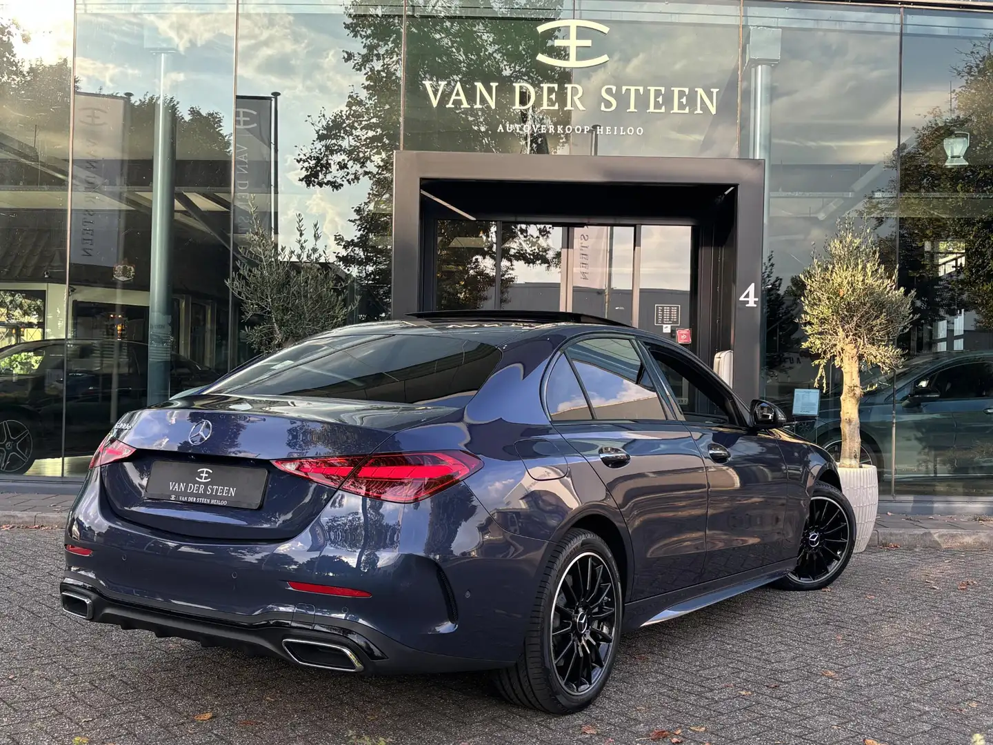 Mercedes-Benz C 300 e star Edition AMG Line Plus Schuifdak | Memory Se Bleu - 2