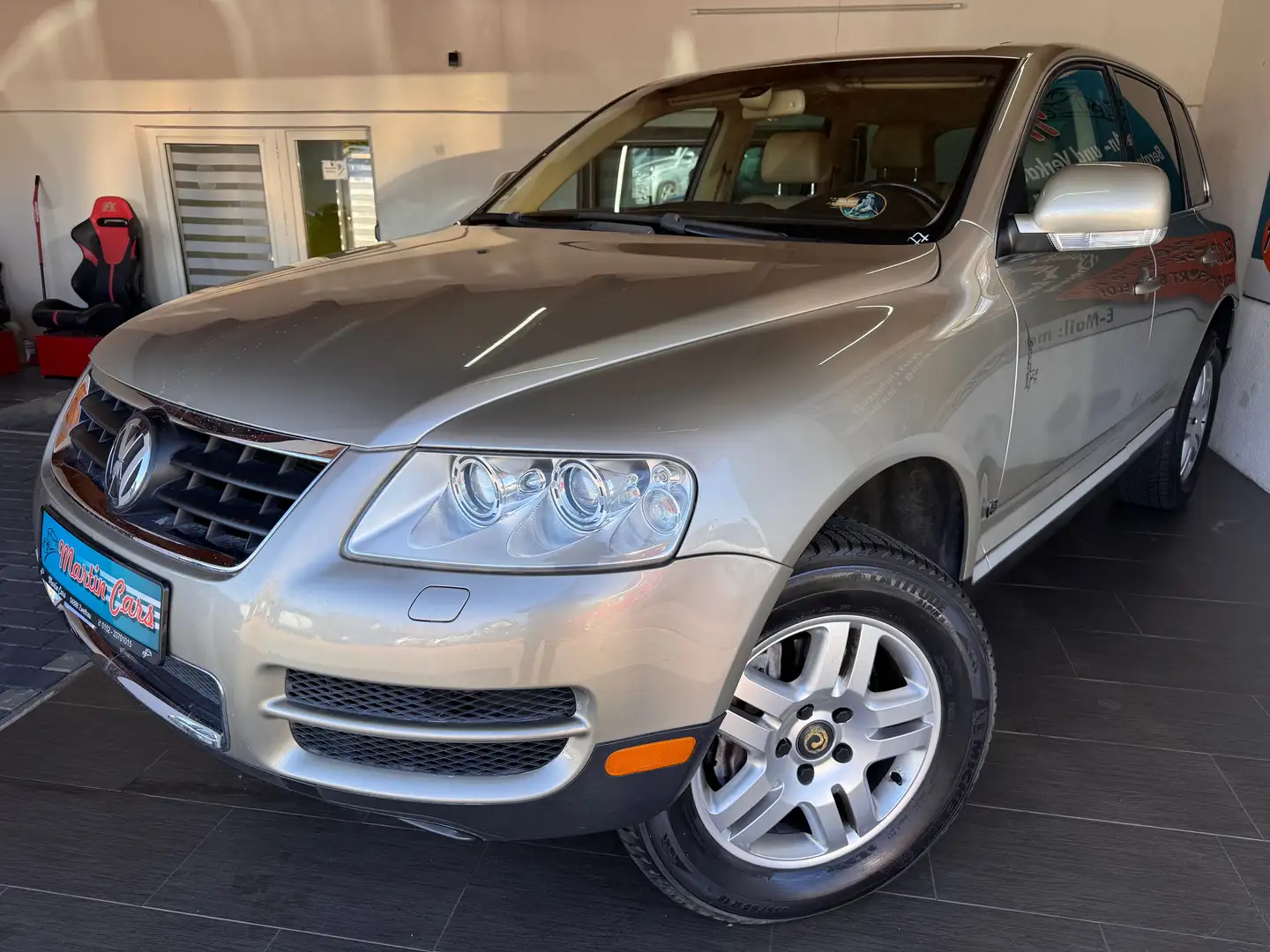 Volkswagen Touareg 4.2 V8 Automatik Individual Gold - 1