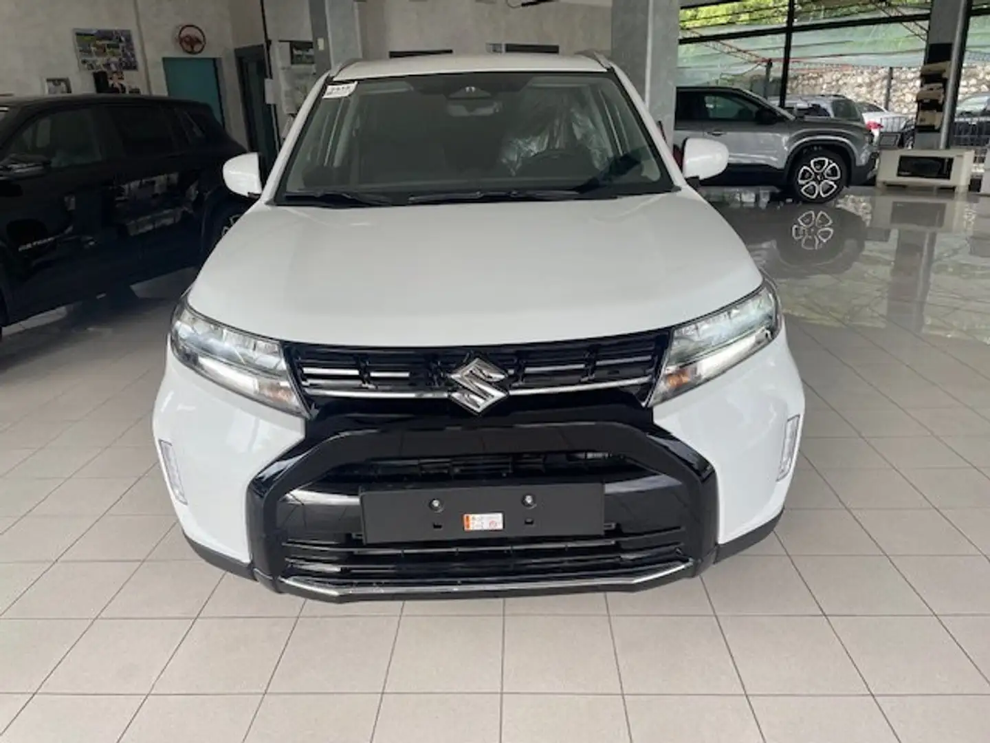 Suzuki Vitara 1.4 HYBRID 4WD ALL-GRIP MOD:COOL +Navi+pdc+telec Blanco - 2