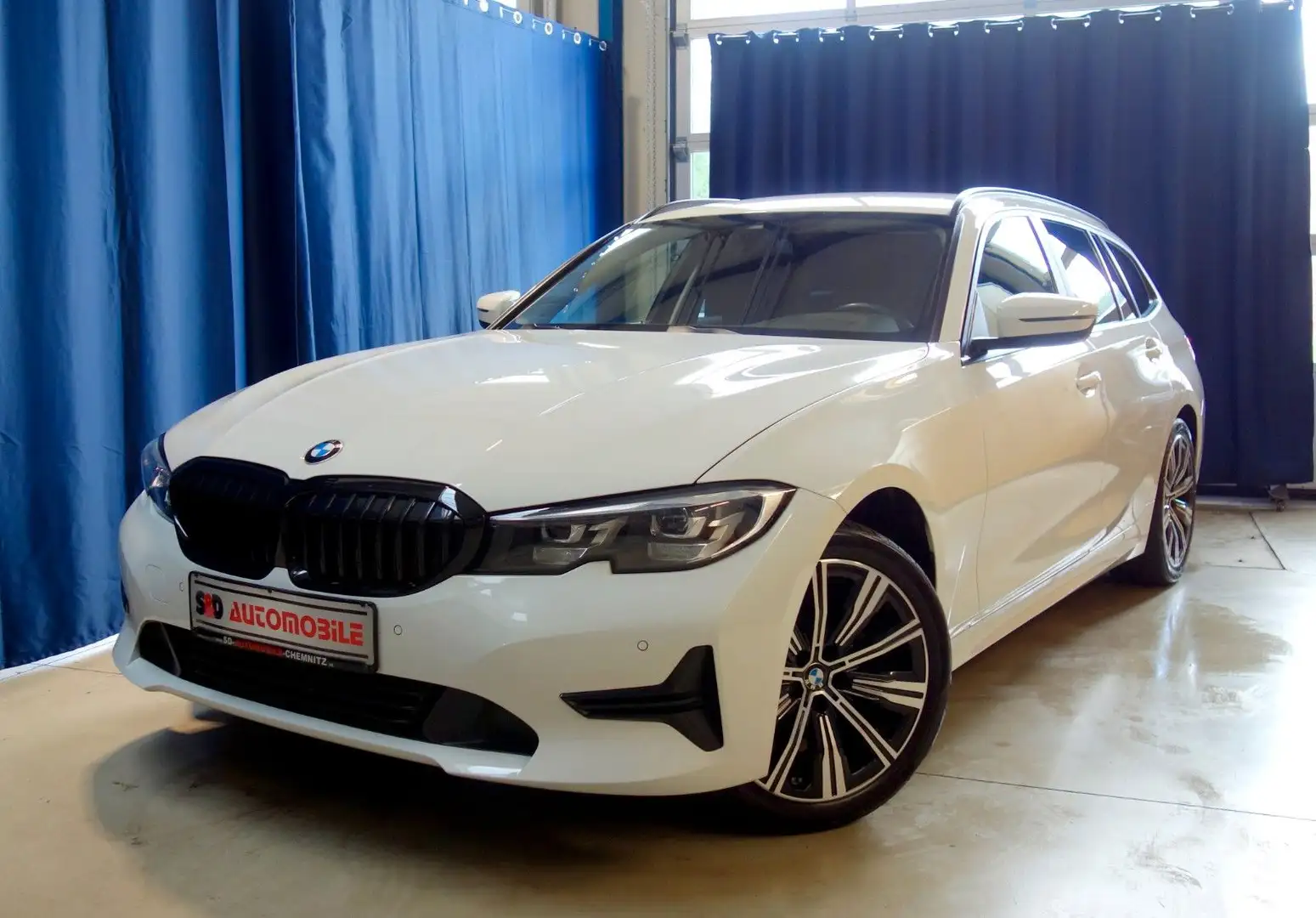 BMW 318 Baureihe 3 Touring 318 i Advantage"TÜV" Blanc - 1