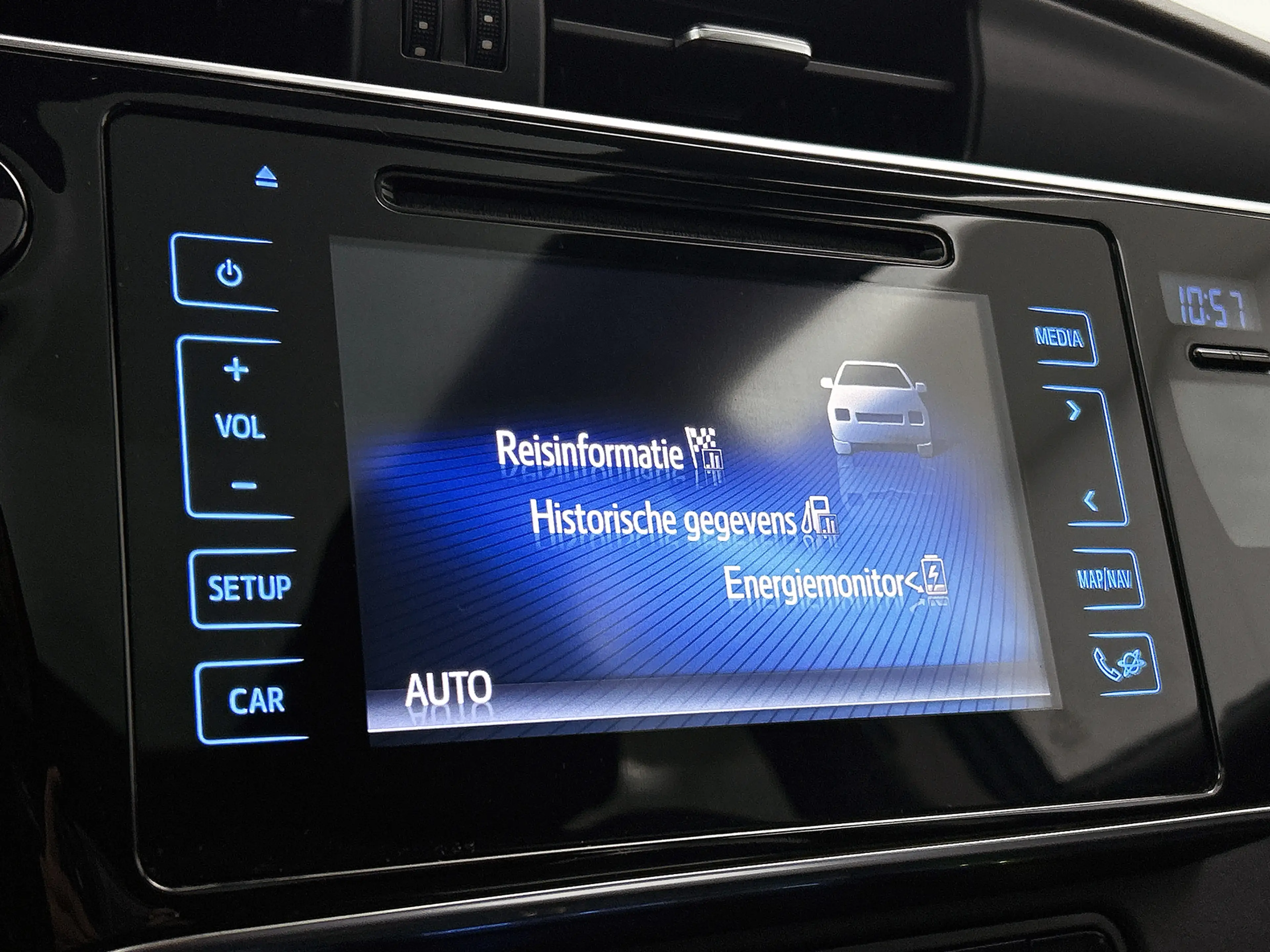 Toyota Auris Touring Sports 1.8 Hybrid Dynamic Ultimate | Panor — photo 11