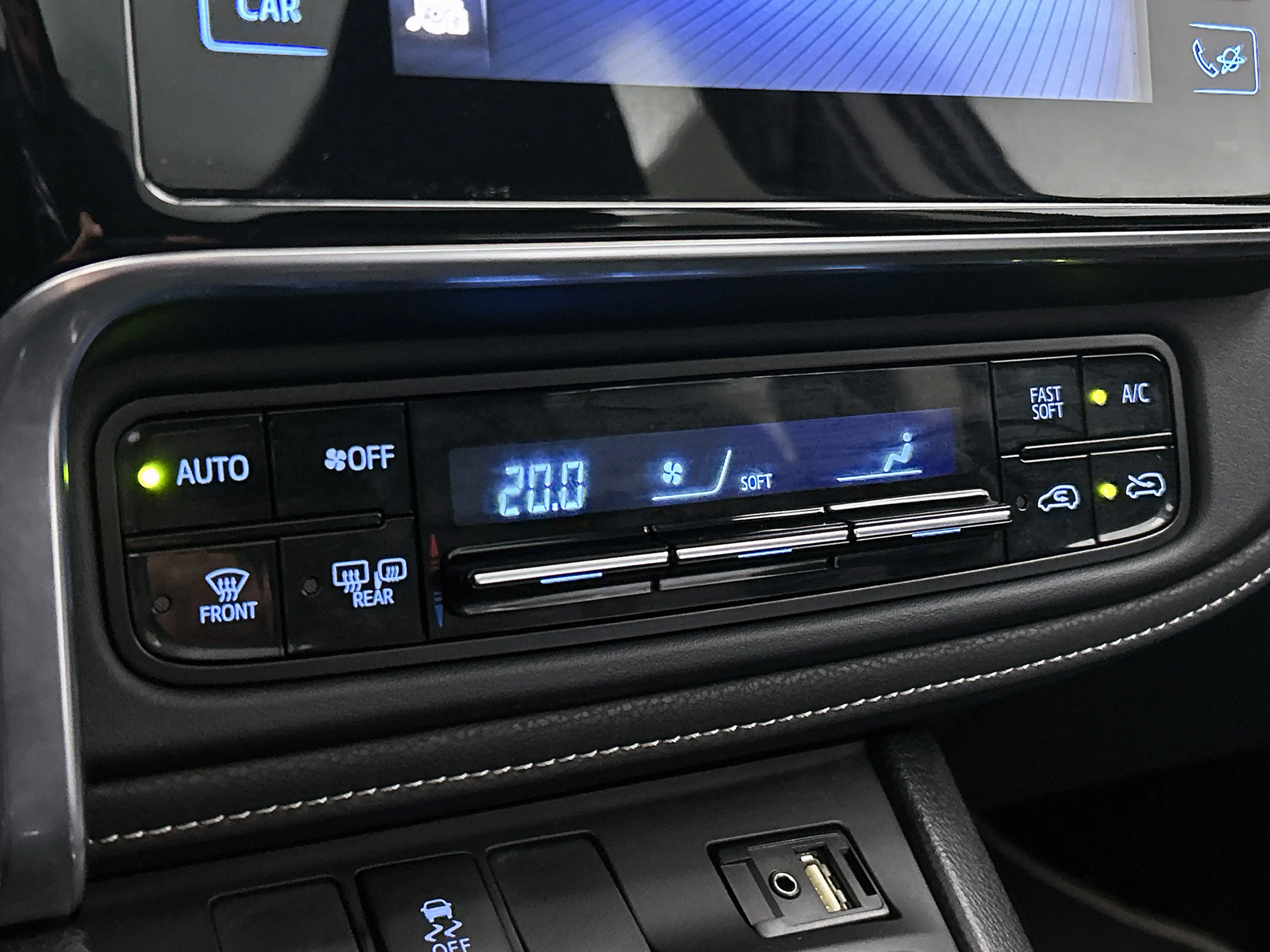 Toyota Auris Touring Sports 1.8 Hybrid Dynamic Ultimate | Panor — photo 12