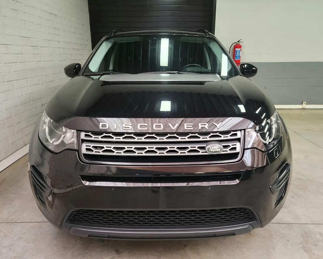 Land Rover Discovery Sport 2.0 TD4 Pure **93.000km**Euro6** Noir - 2