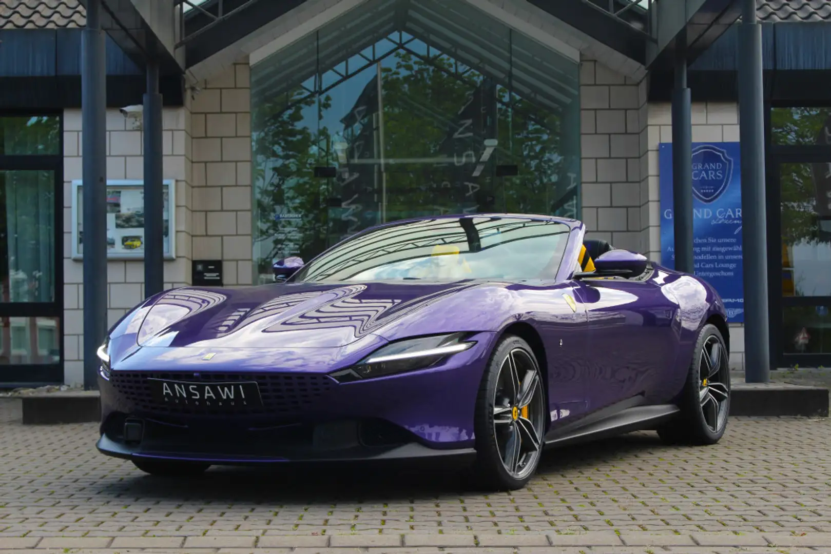 Ferrari Roma Spider Atelier Tailer yellow Carbon 2025 Lila - 1