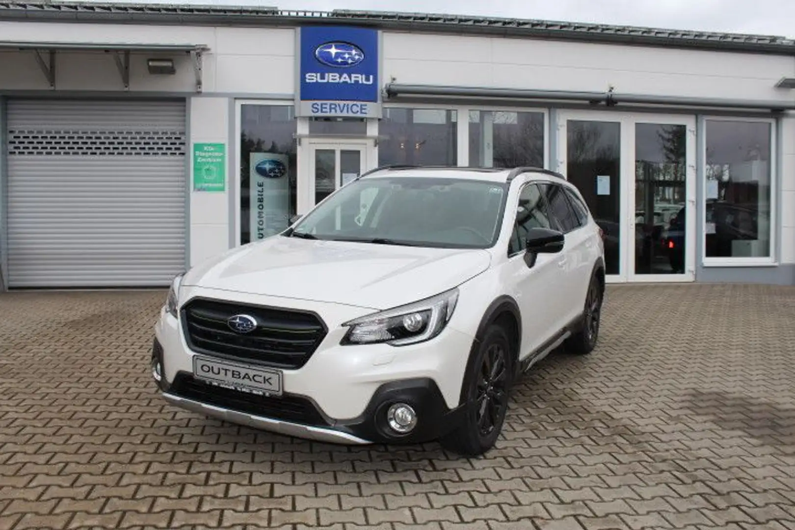 Subaru OUTBACK Sondermodell Sport-X Weiß - 2