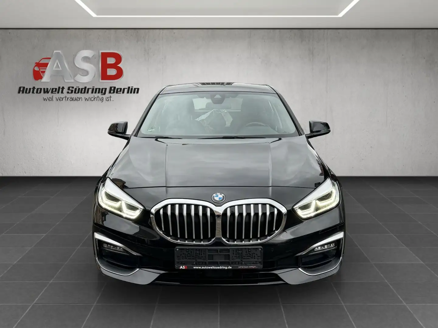 BMW 120 d Luxury Line Automatik*Klimaautomatik*LED Schwarz - 2