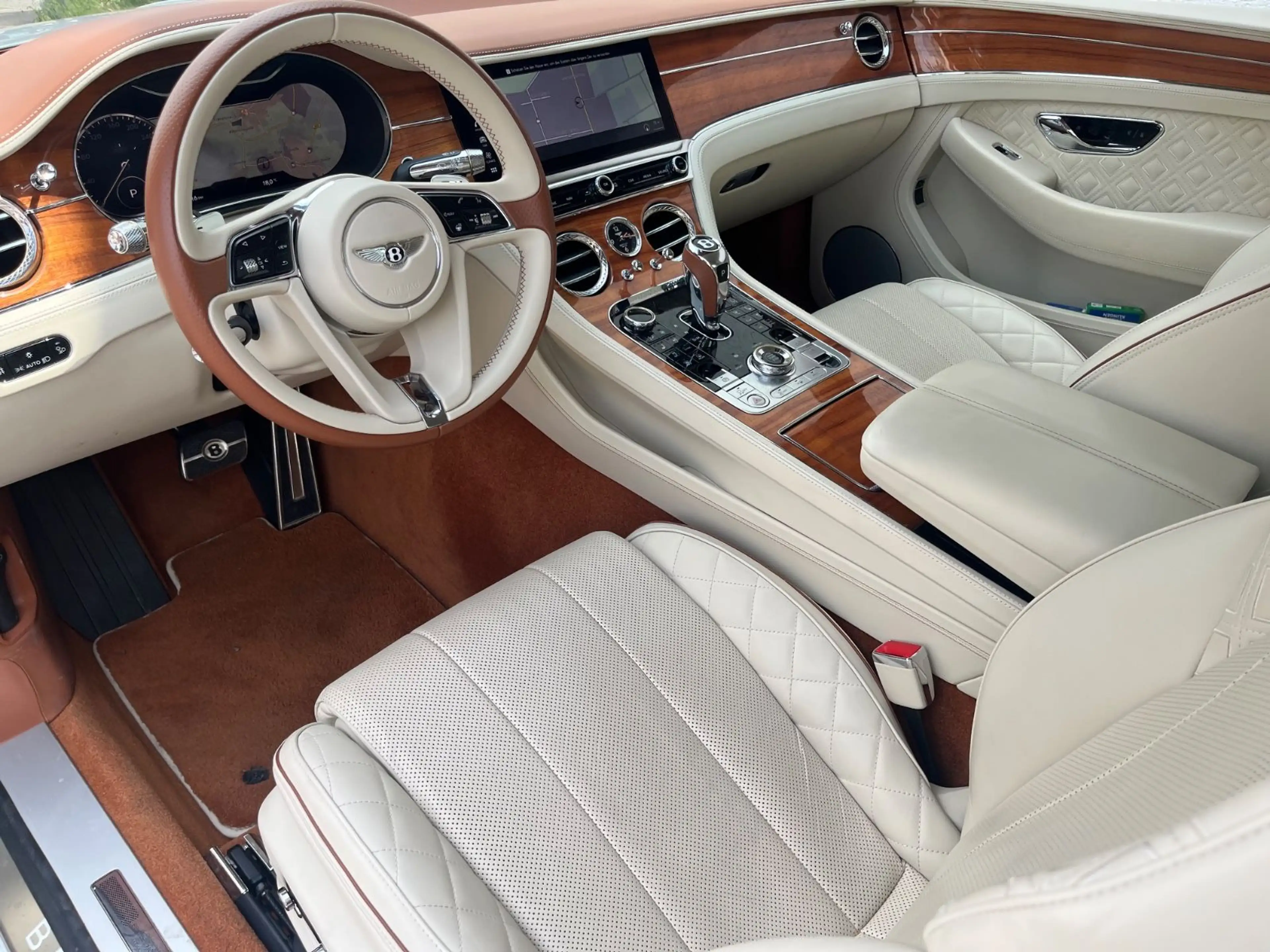 Bentley Continental GTC V8 22" Carbon Paket Sonderleder — photo 6
