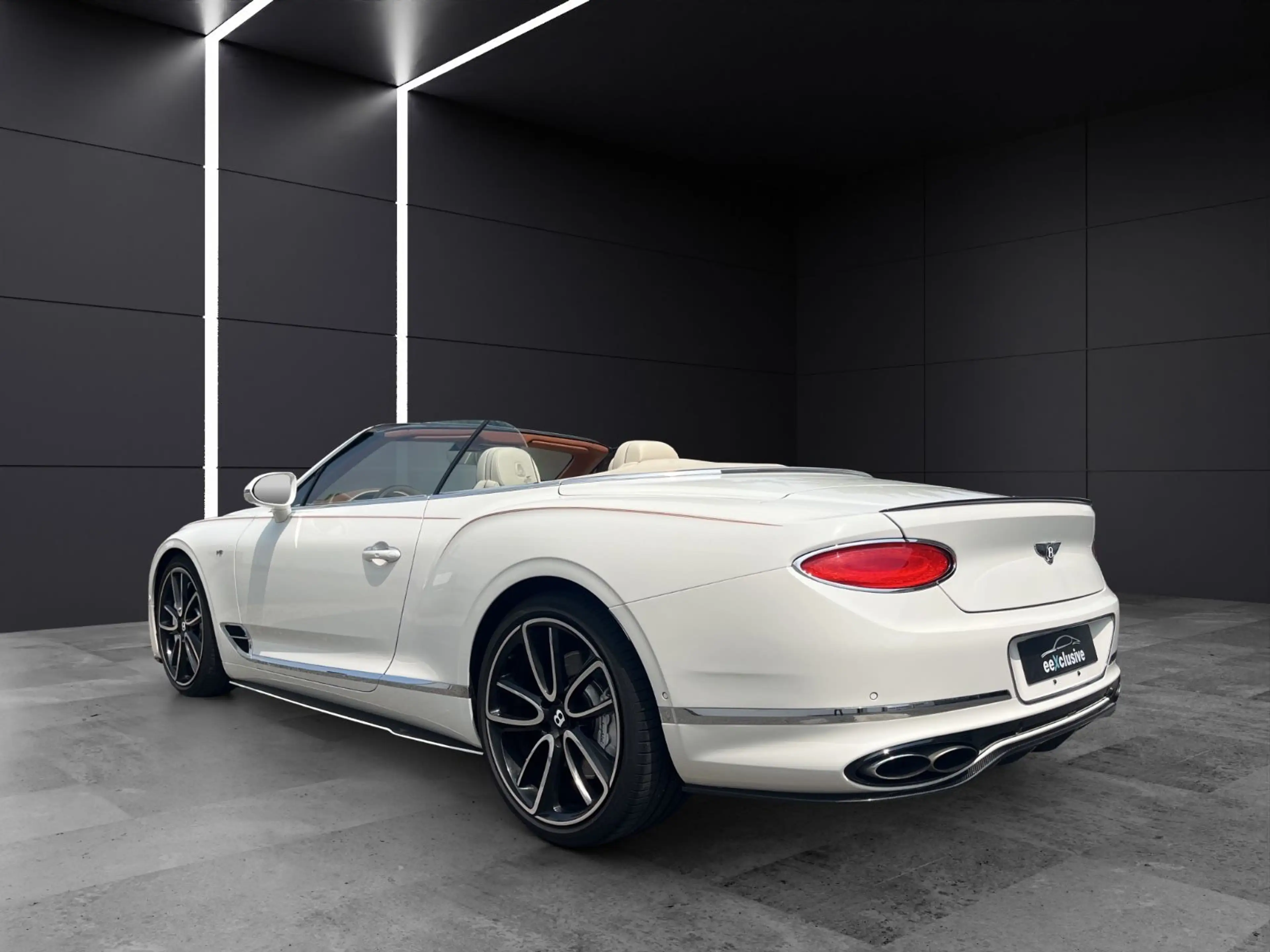 Bentley Continental GTC V8 22" Carbon Paket Sonderleder — photo 18