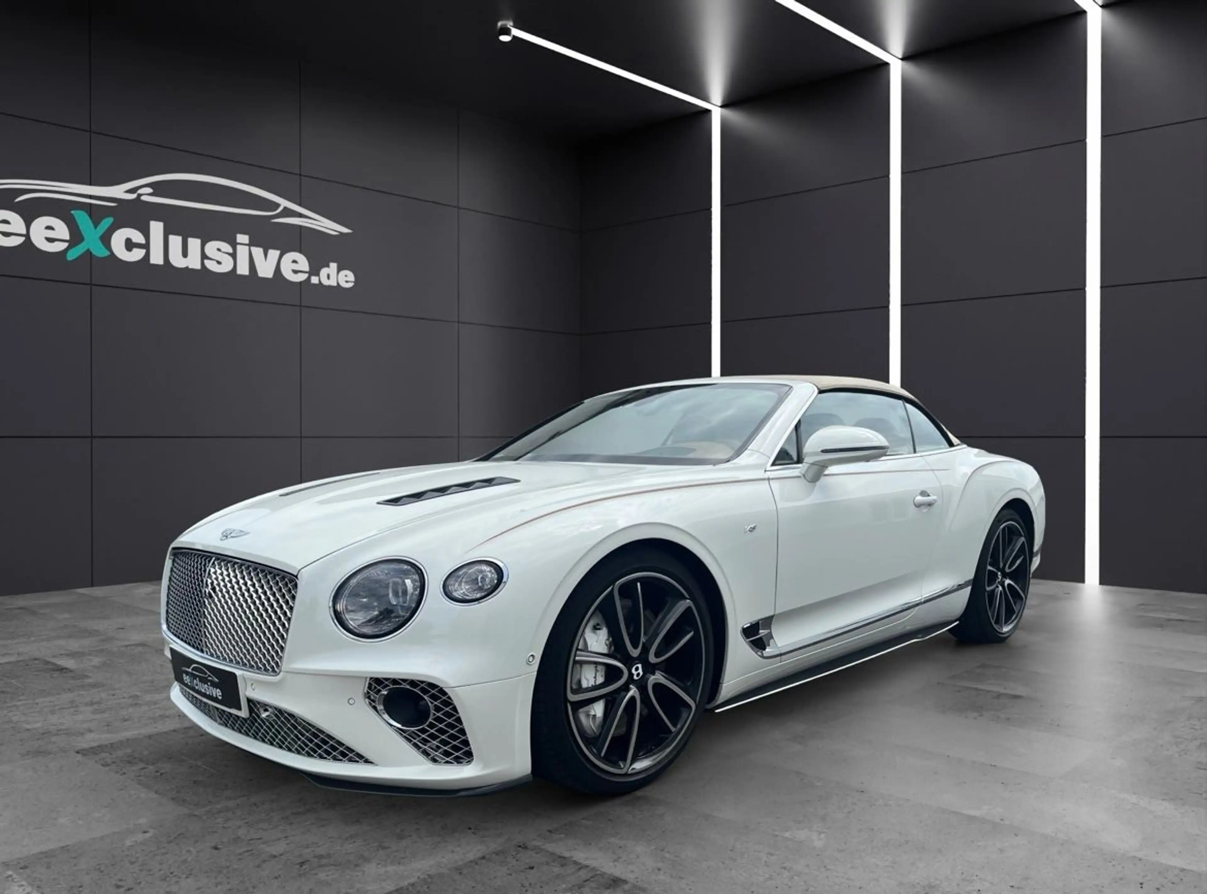 Bentley Continental GTC V8 22" Carbon Paket Sonderleder — photo 11