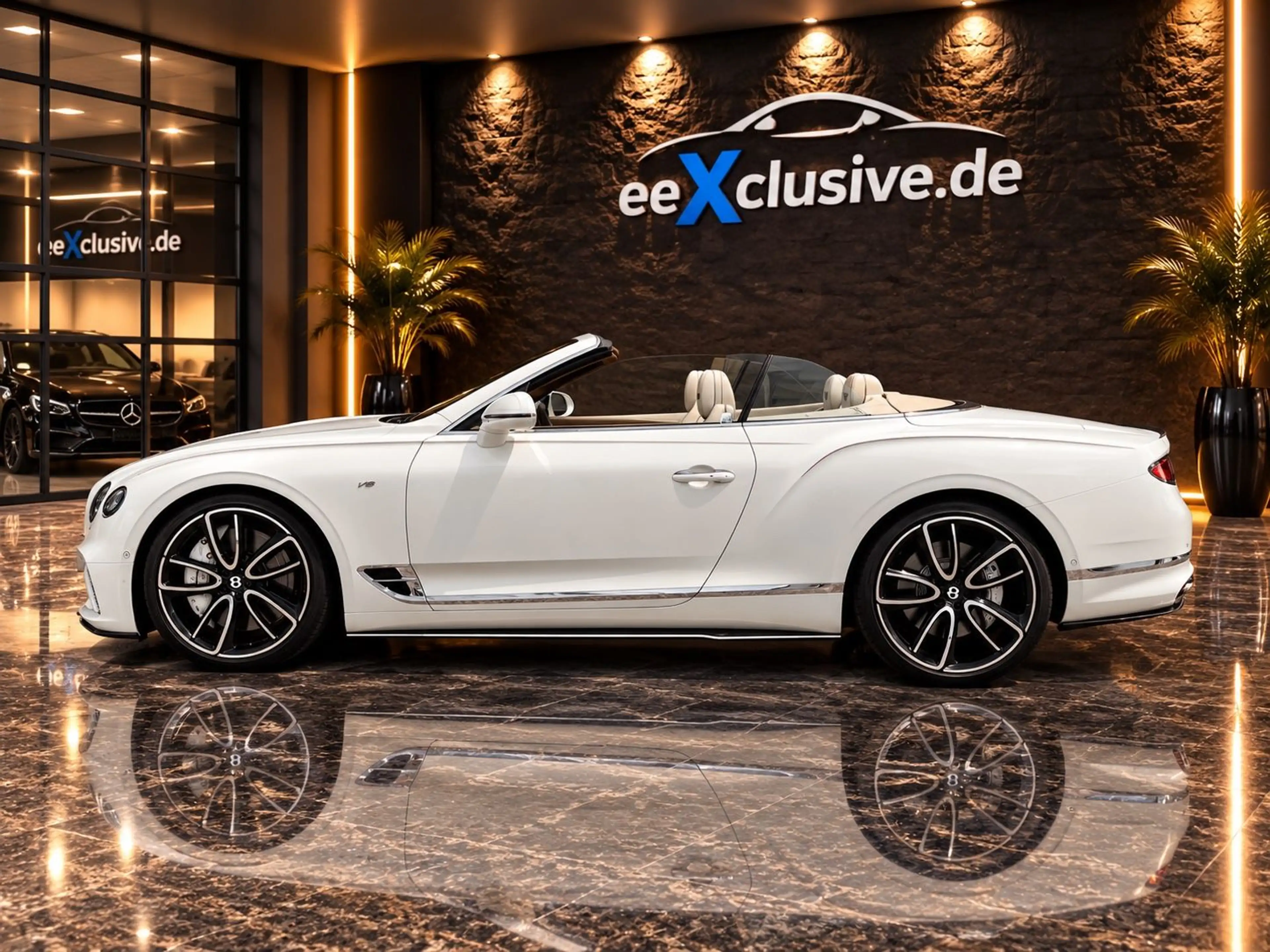 Bentley Continental GTC V8 22" Carbon Paket Sonderleder — photo 2