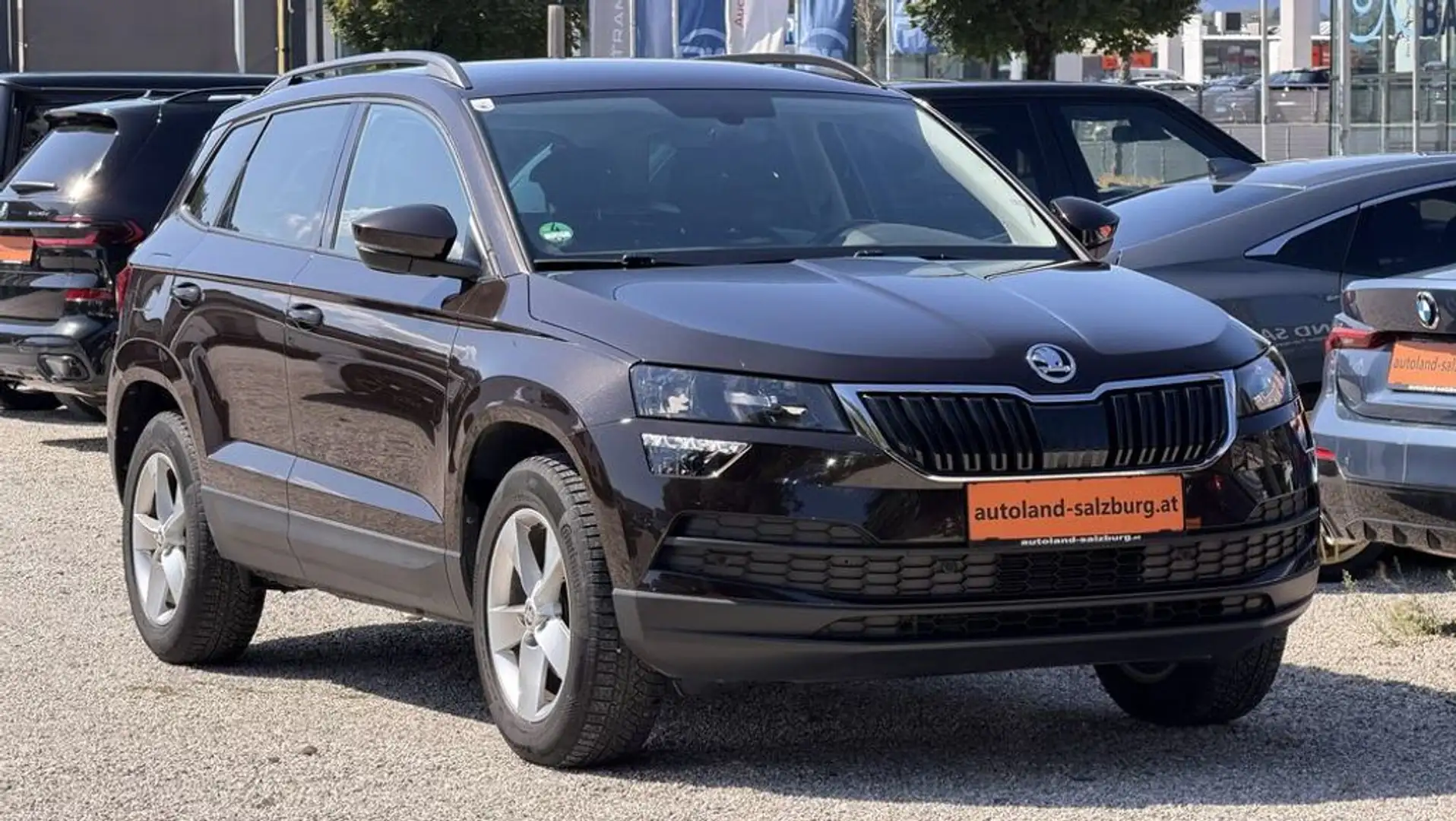Skoda Karoq Style SC KEYLESS AHK Braun - 1