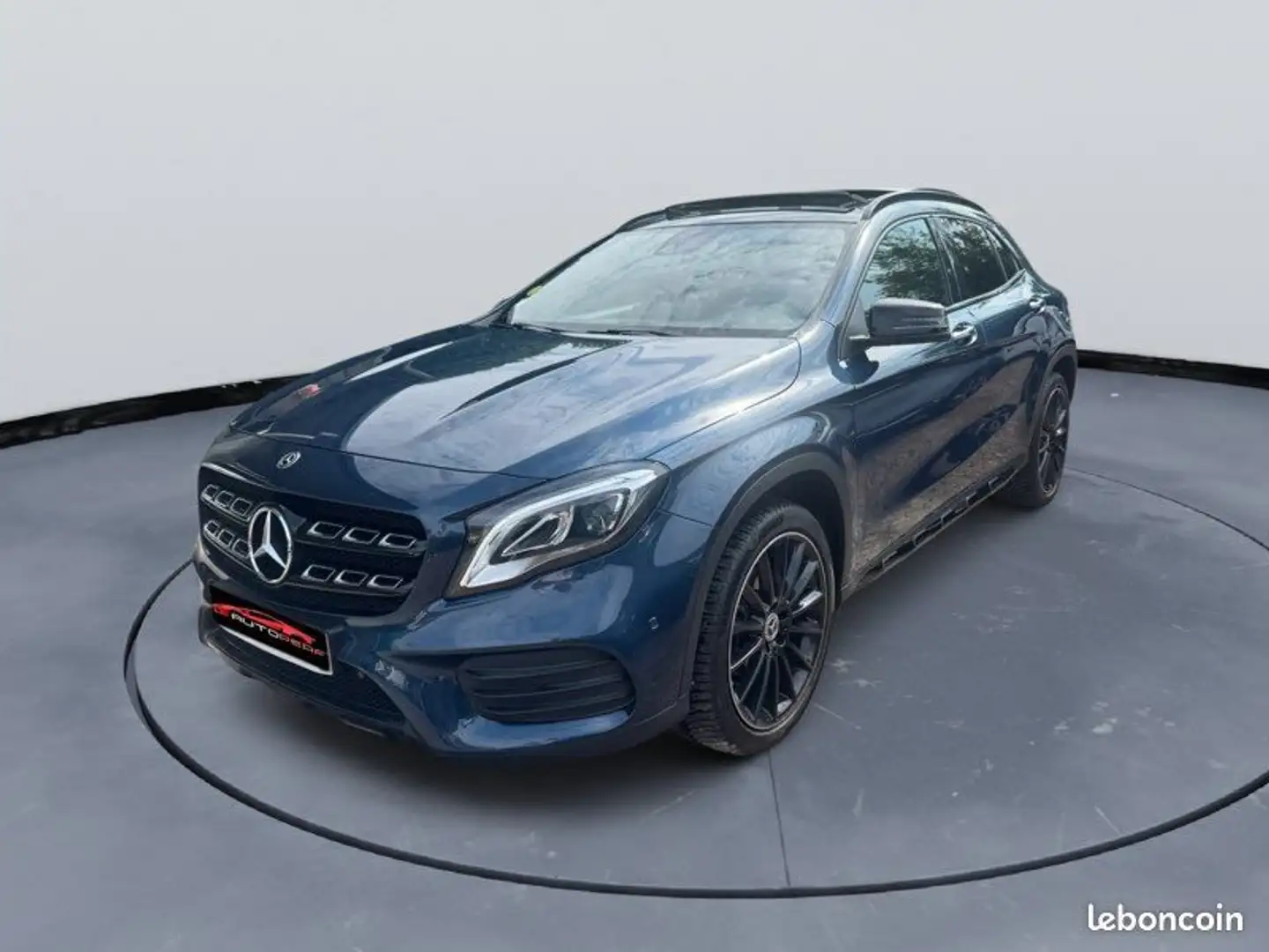 Mercedes-Benz GLA 200 Classe Mercedes Benz 4Matic 200 7-G DCT 136 CH Fascination Caméra de recul Bluetooth Régulateur vitesse - 1