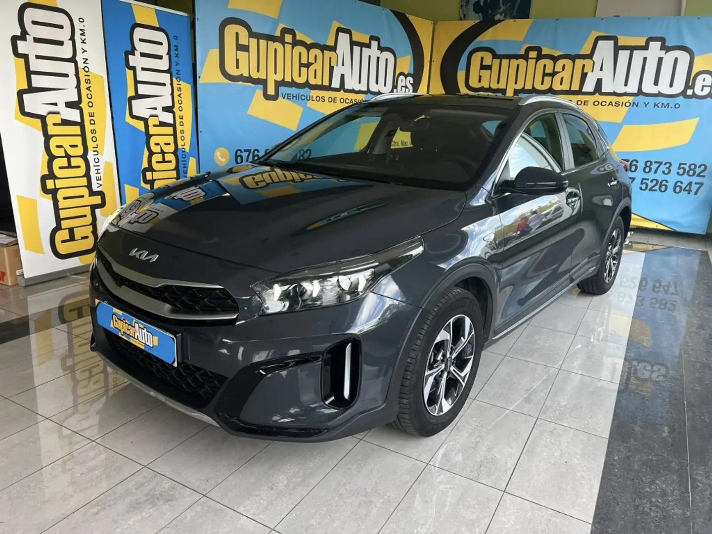Kia XCeed 1.0 T-GDi Drive Gris - 1