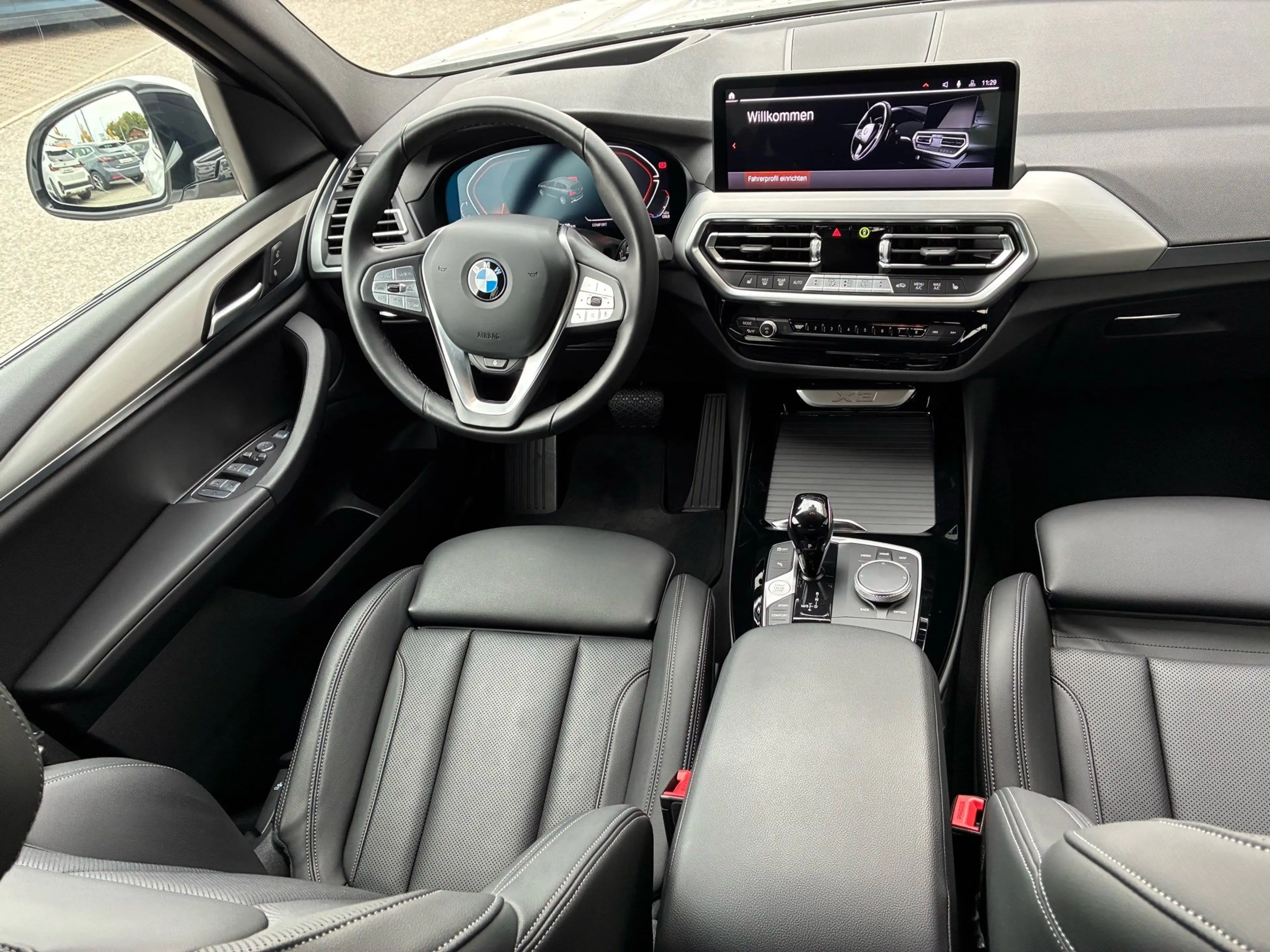 BMW X3 xDrive20i AT — photo 13