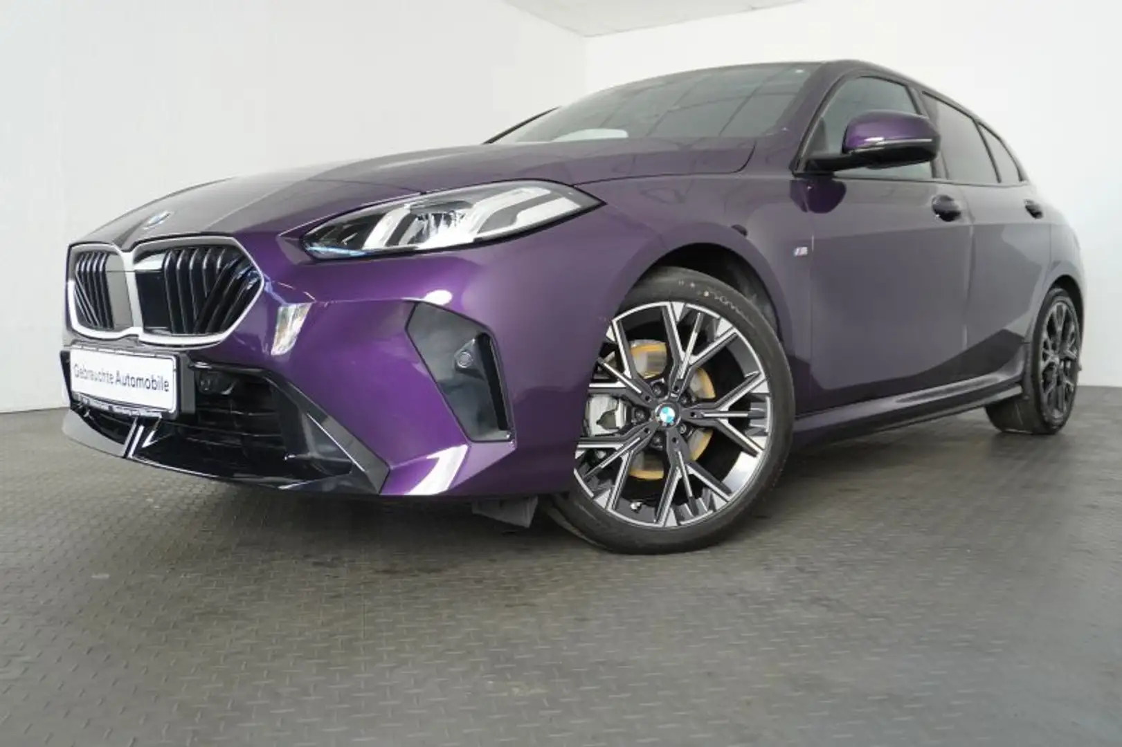 BMW 120 i 5-Türer M Sportpaket *PGSD.NAVI.PARKASSIST* - 2